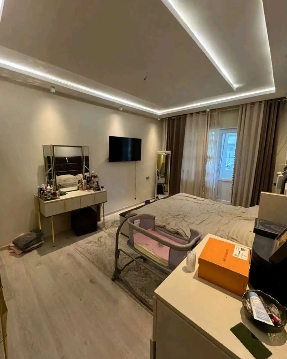 4-к квартира, 4 этаж, 100 м², Сино 82мкр