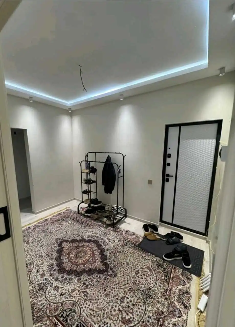 4-к квартира, 4 этаж, 100 м², Сино 82мкр