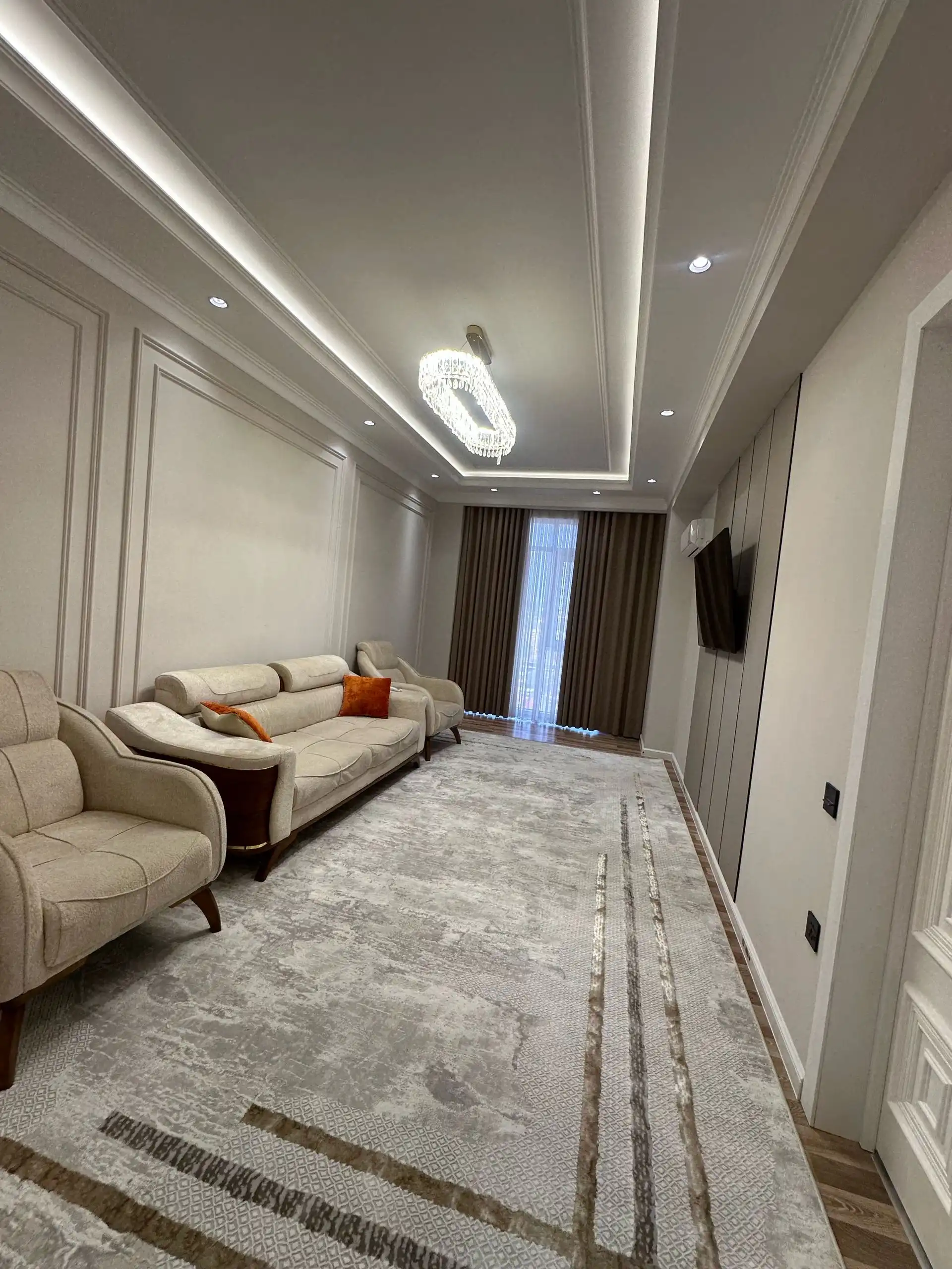 2-к квартира, 16 этаж, 84 м², скори