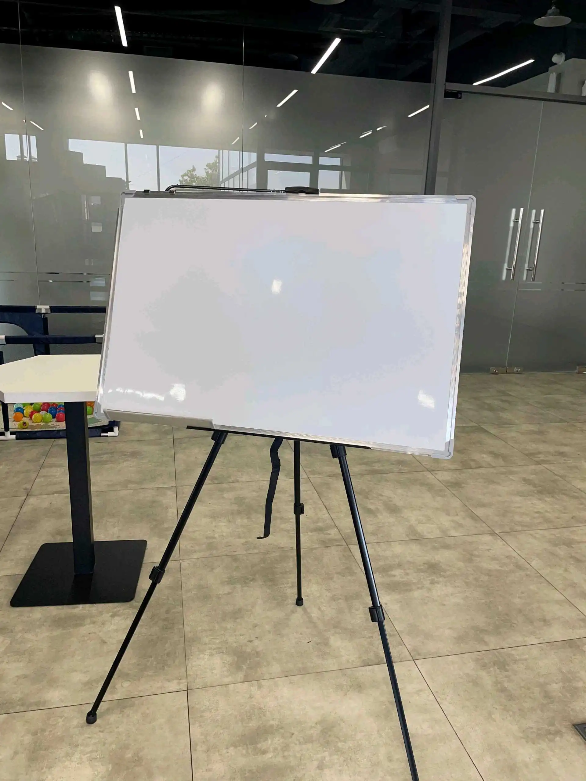 Магнитно- Маркерная доска 60×90 двусторонняя
