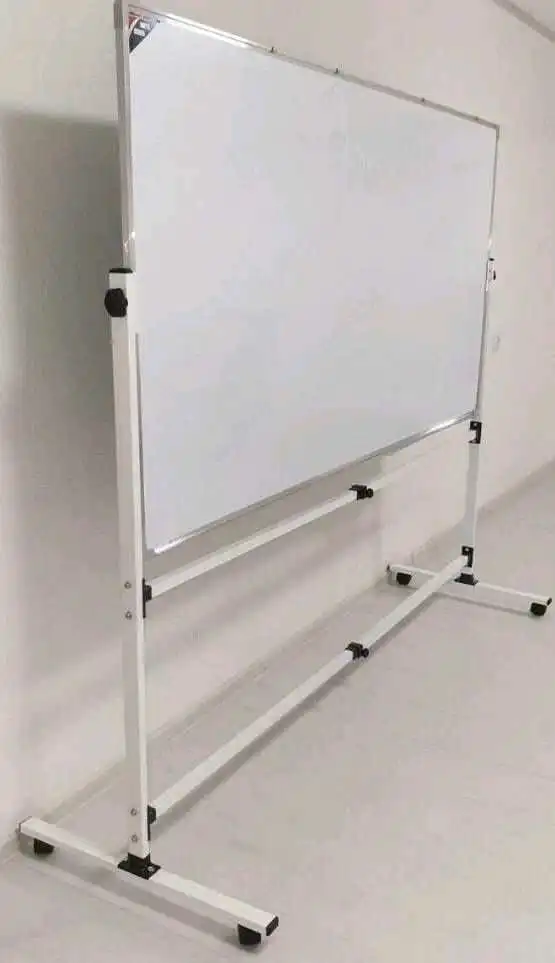 Магнитно- Маркерная доска 80×120 двусторонняя