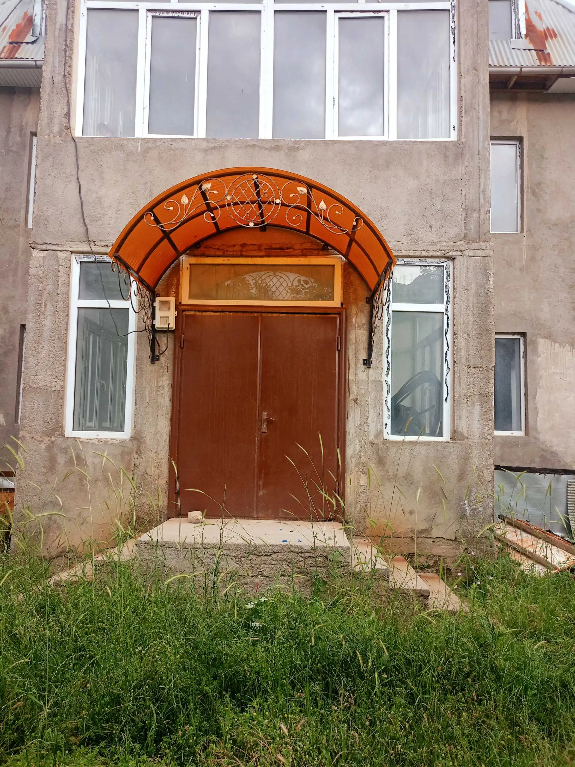 этажный, -комн. дом, 240 м², 6 соток, Варзоб 35 км гули майда