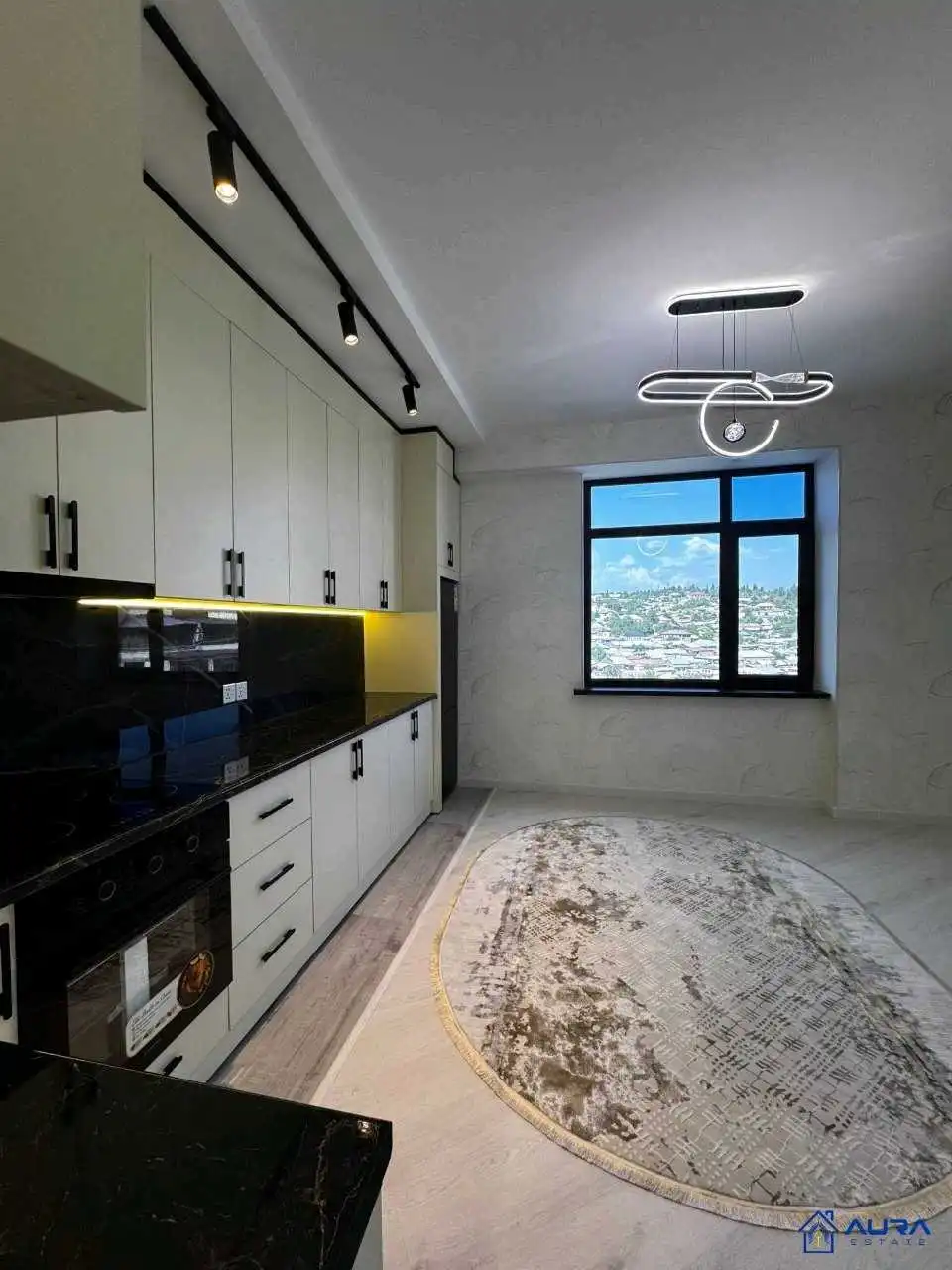 2-к квартира, 11 этаж, 79 м², Шохмансур