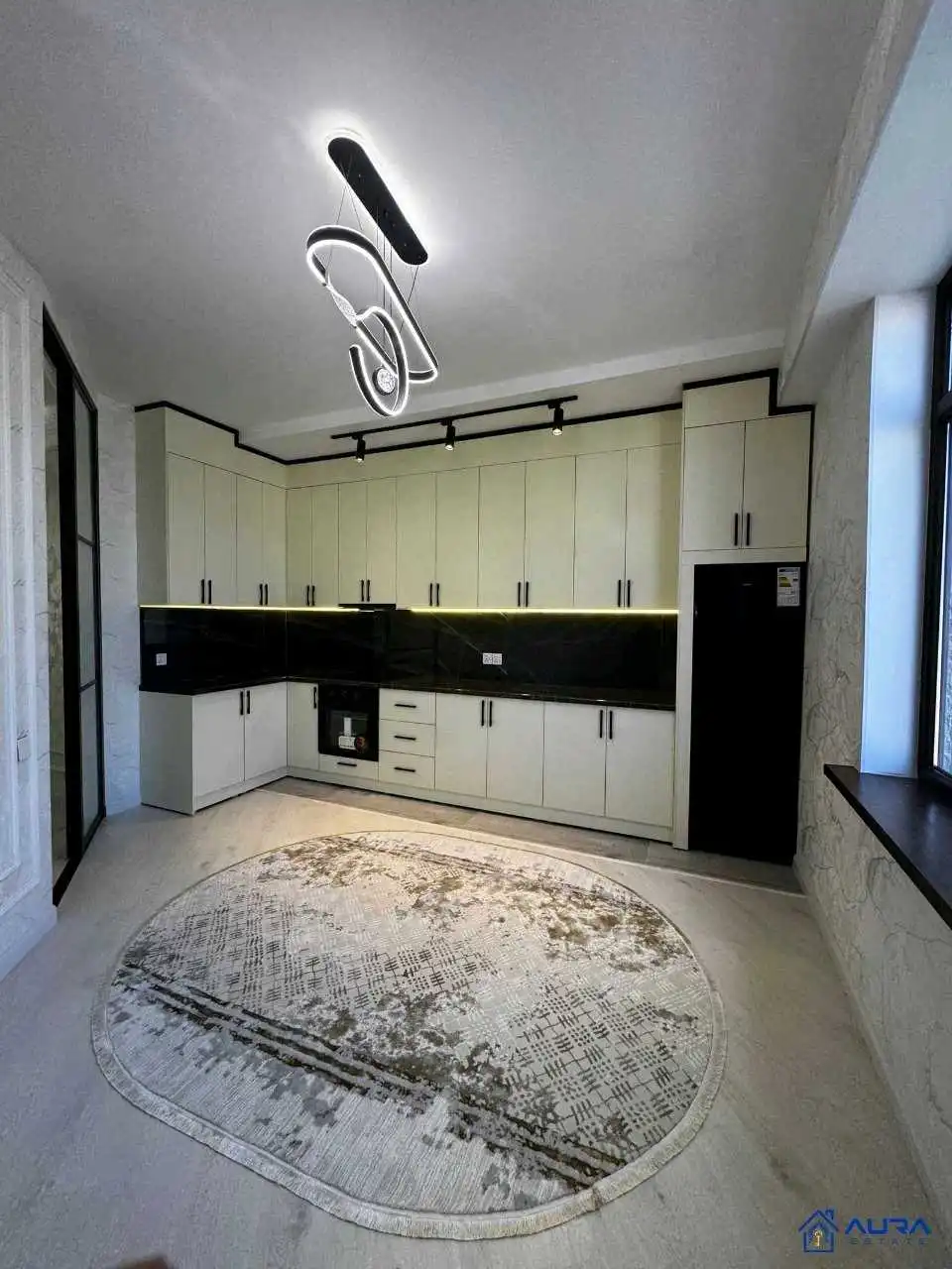 2-к квартира, 11 этаж, 79 м², Шохмансур
