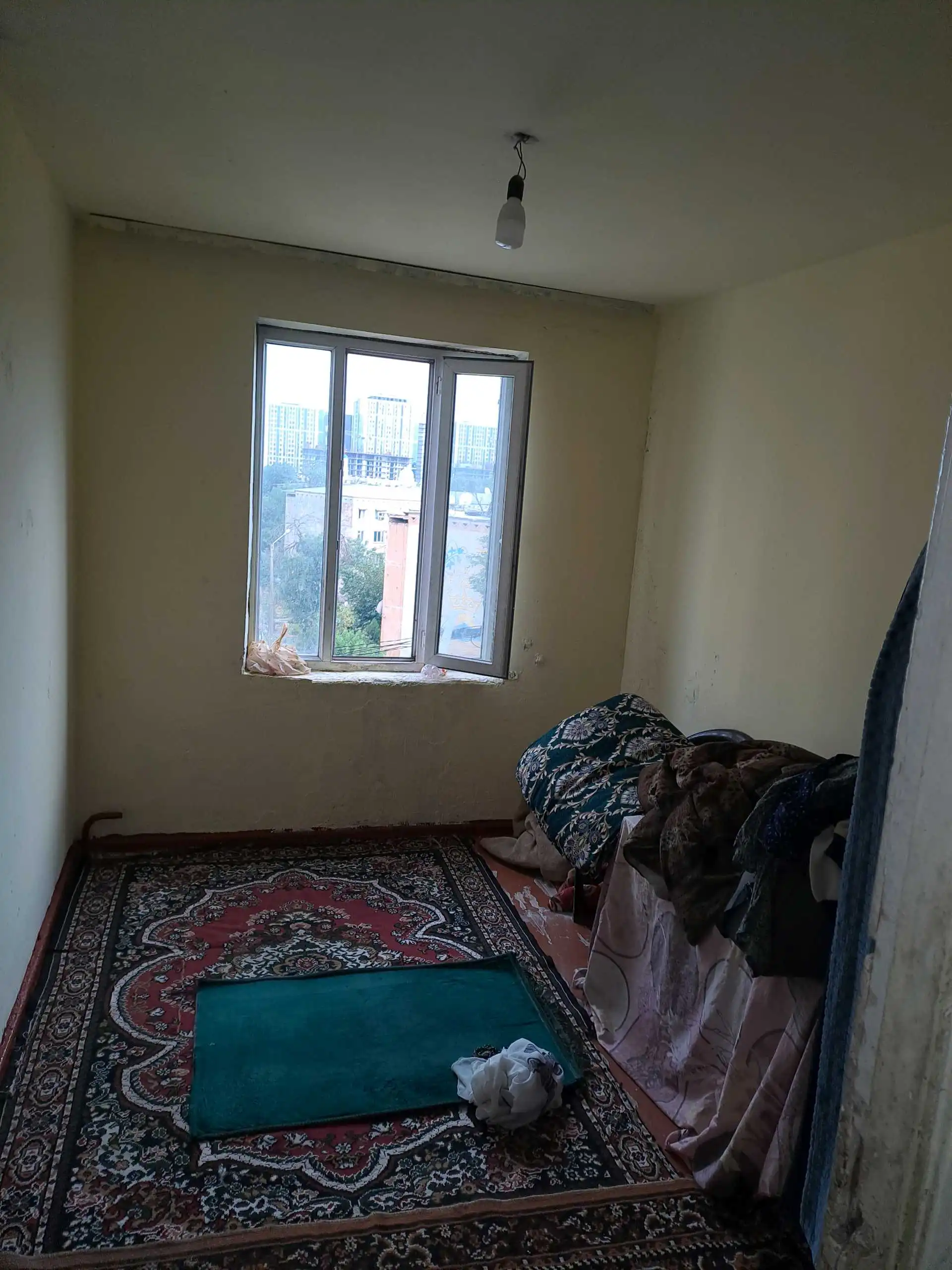 4-к квартира, 5 этаж, 1 м², Фирдавси