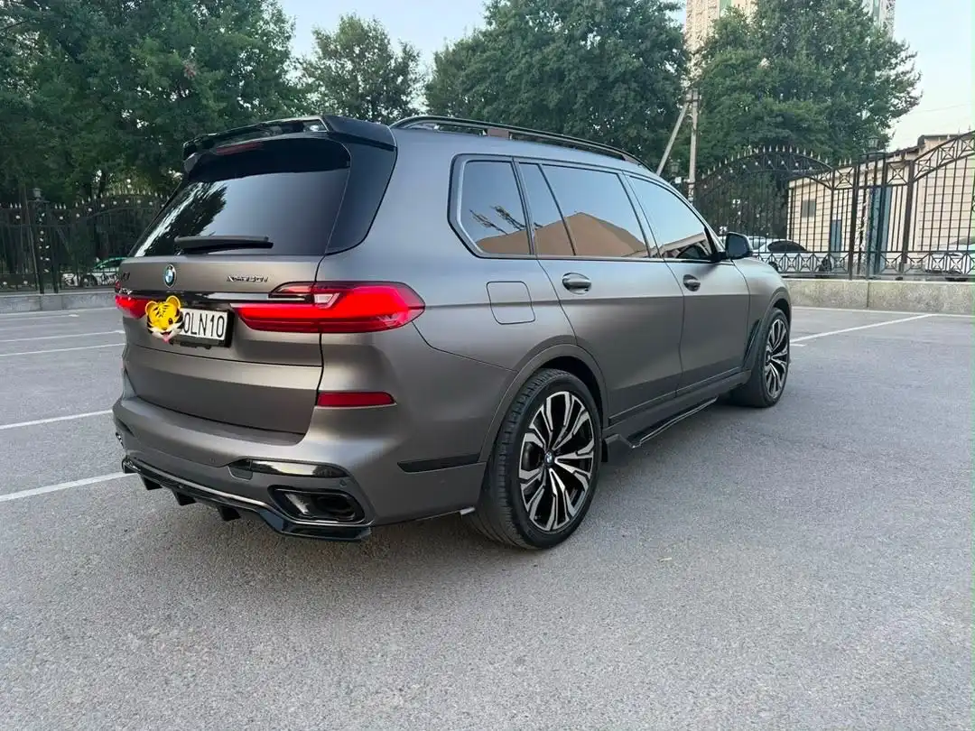 BMW X7 2020