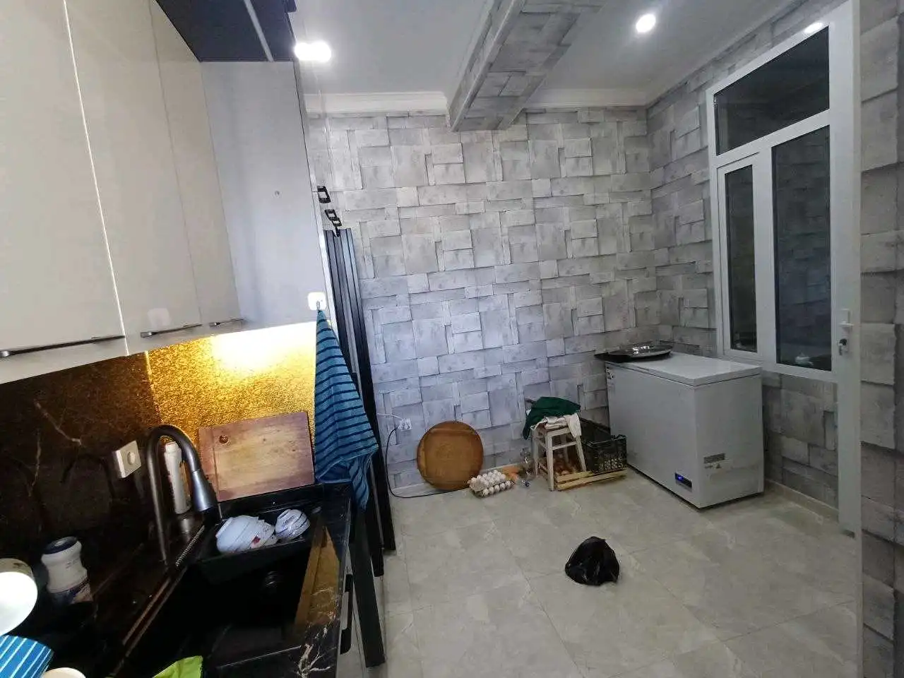 4-к квартира, 2 этаж, 100 м², Фирдавси