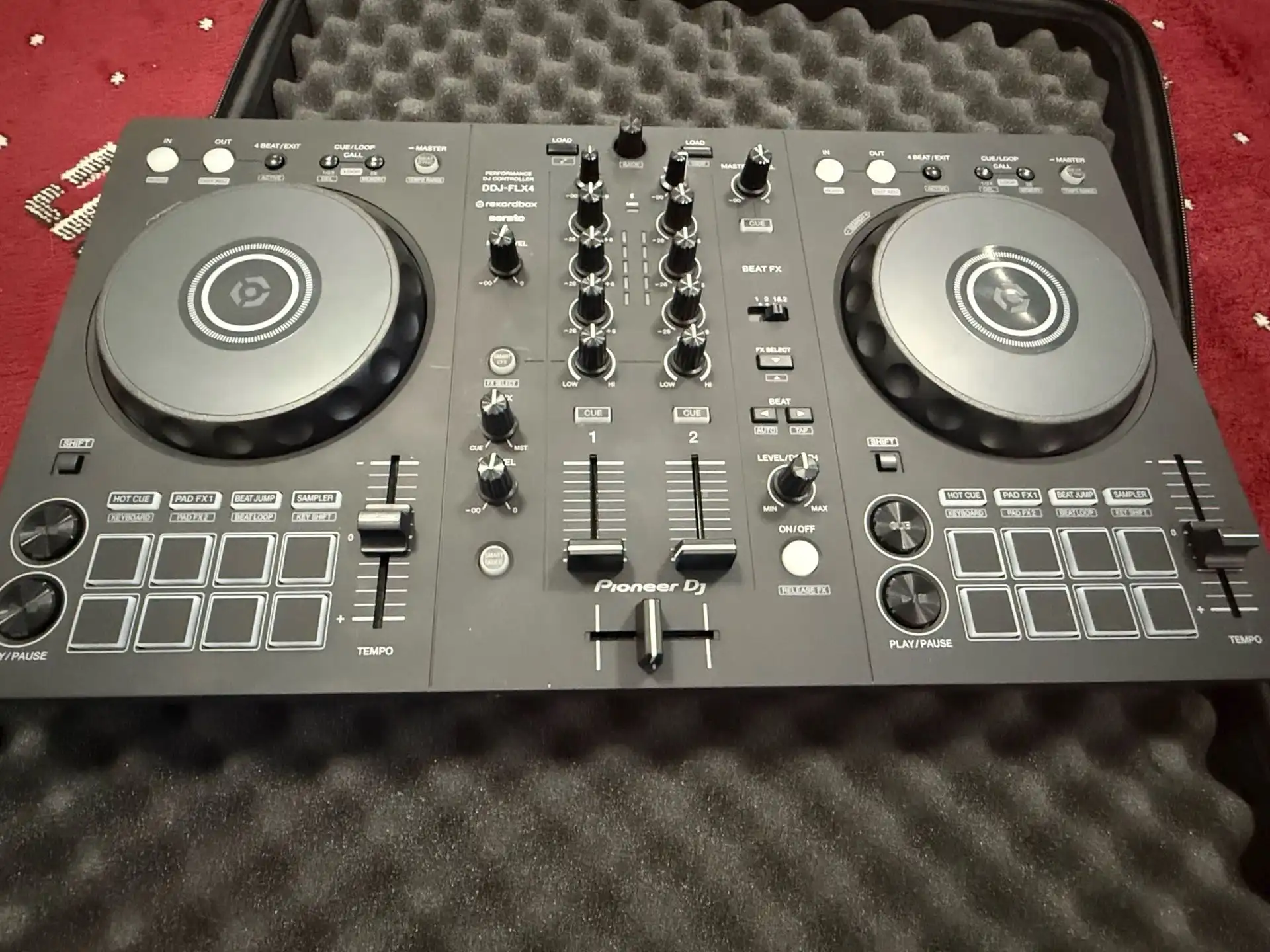 PioneerDDJ-FLX4