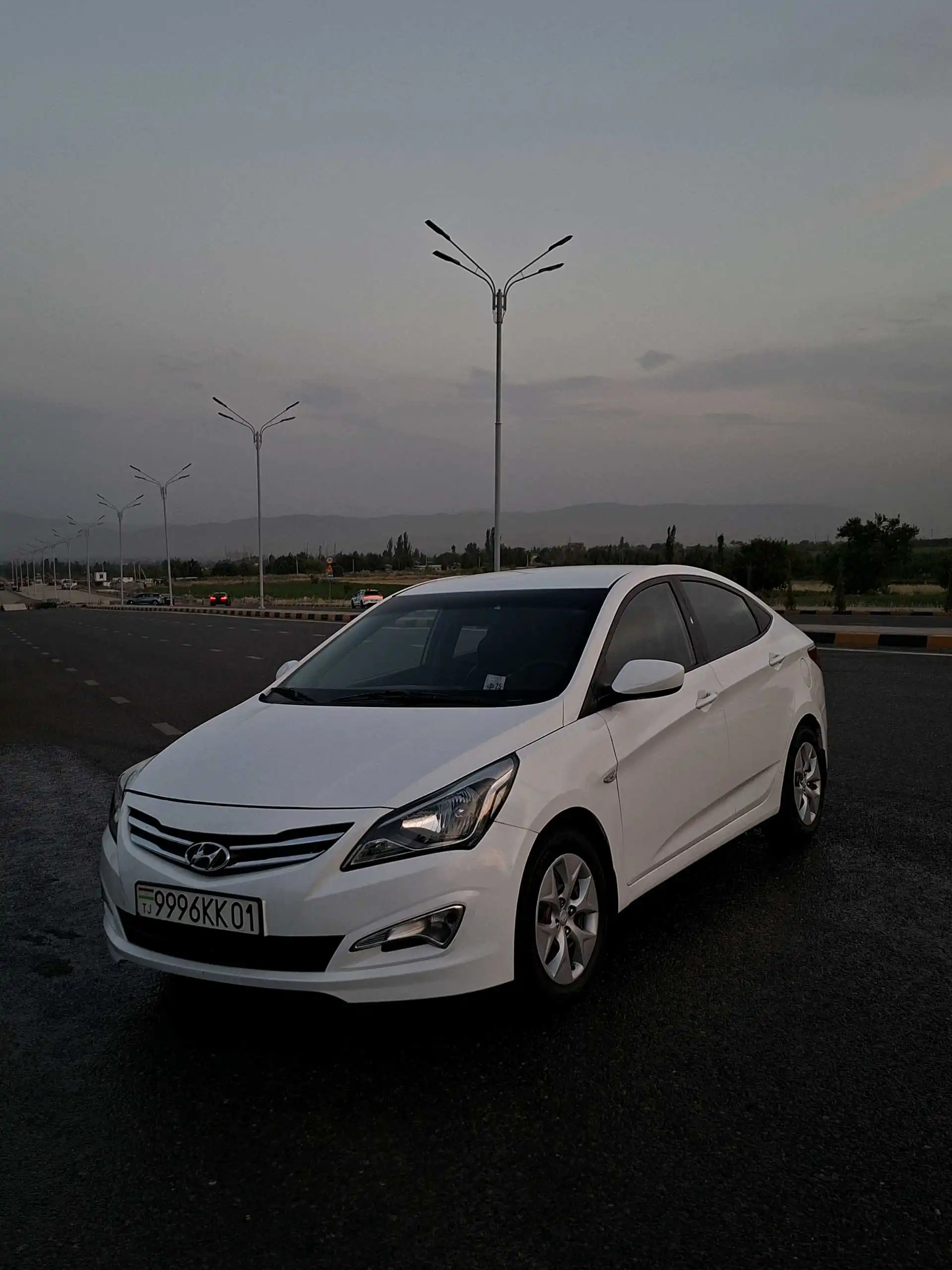 Hyundai Solaris 2015