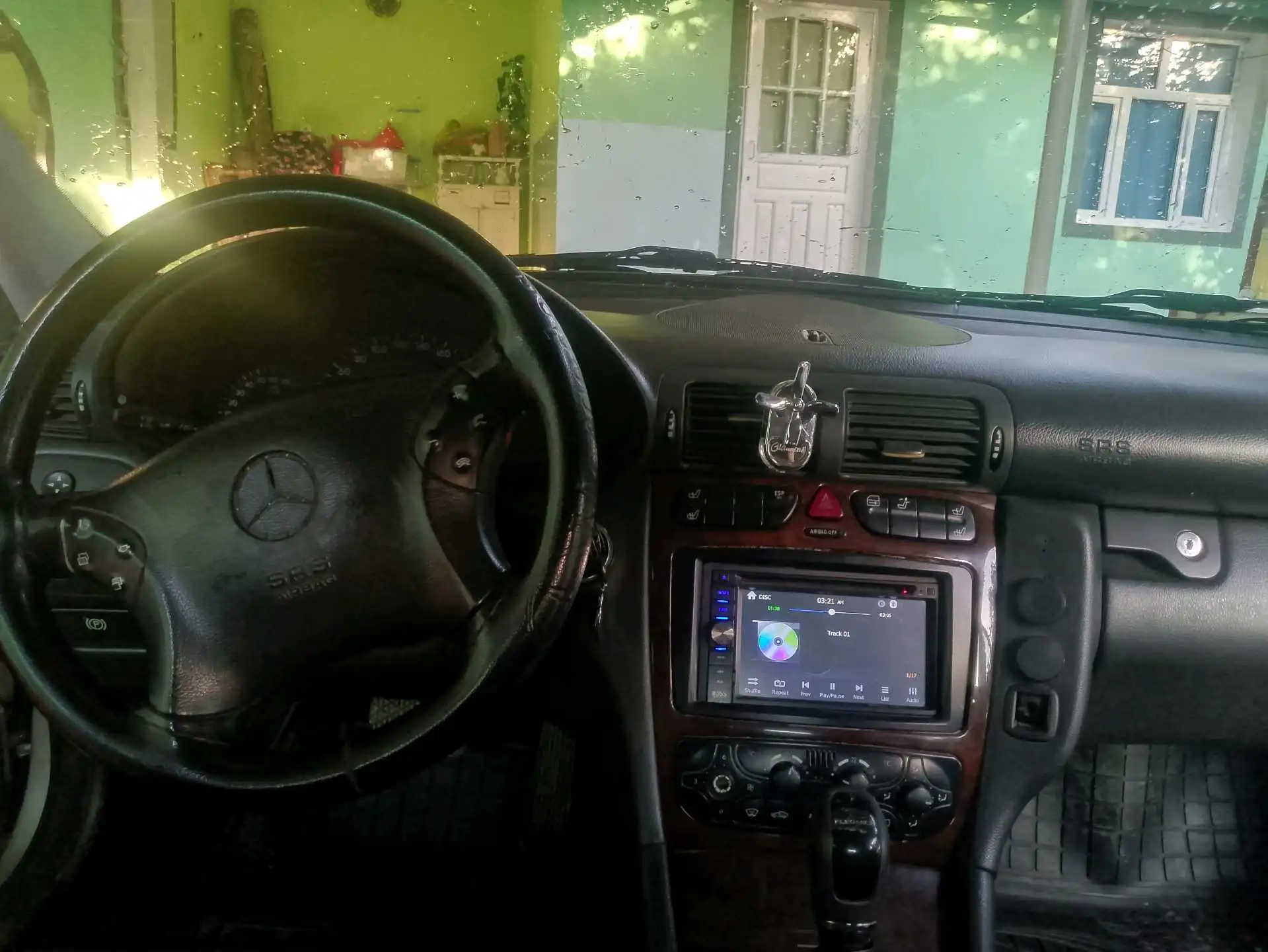 Mercedes-benz W201 2003