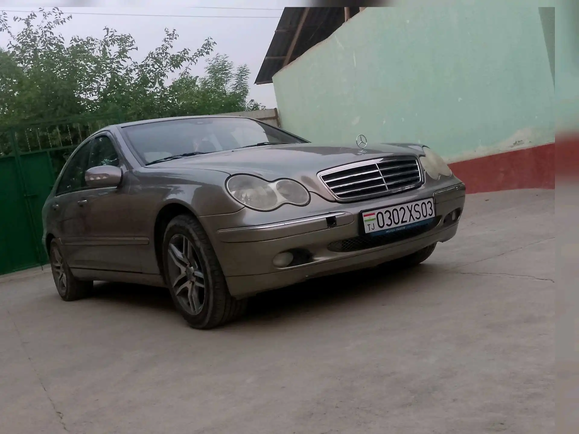 Mercedes-benz W201 2003