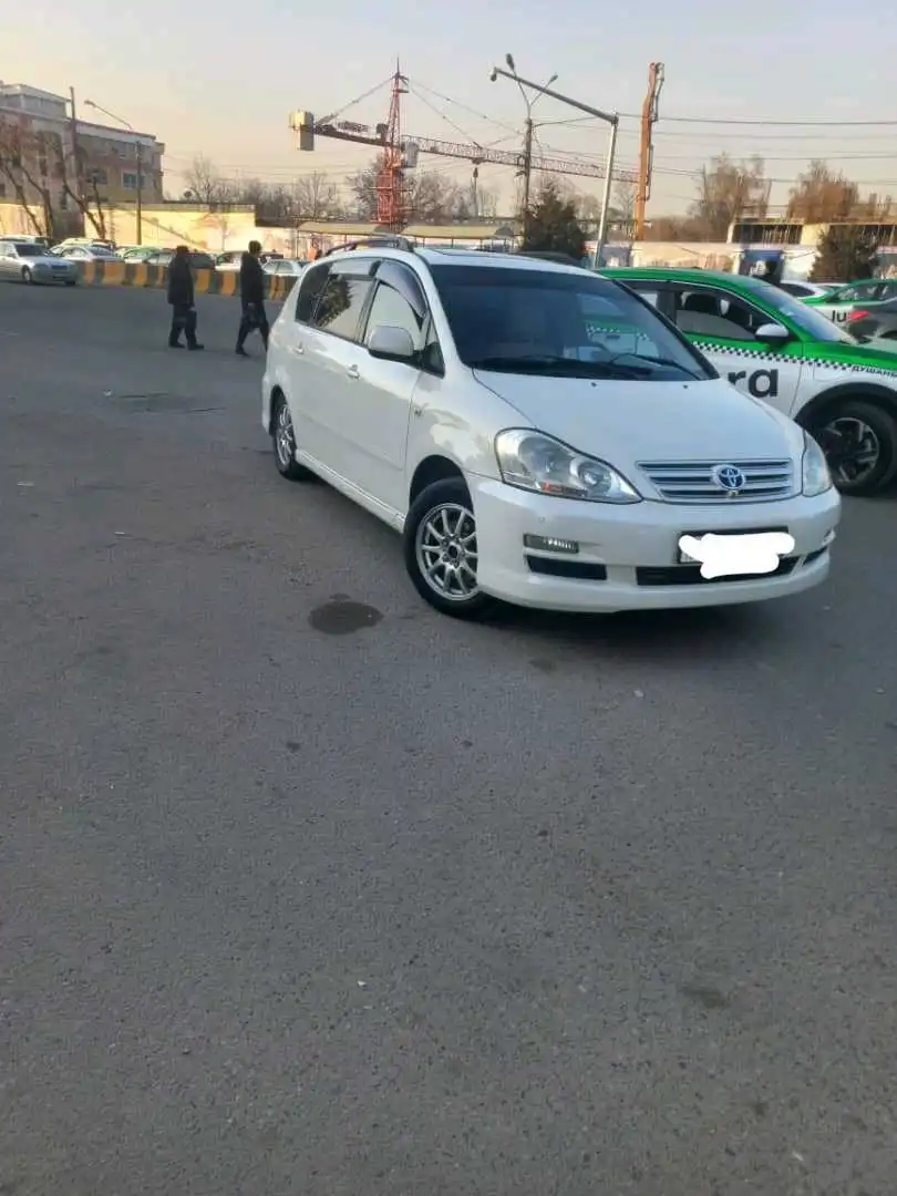 Toyota Ipsum 2008