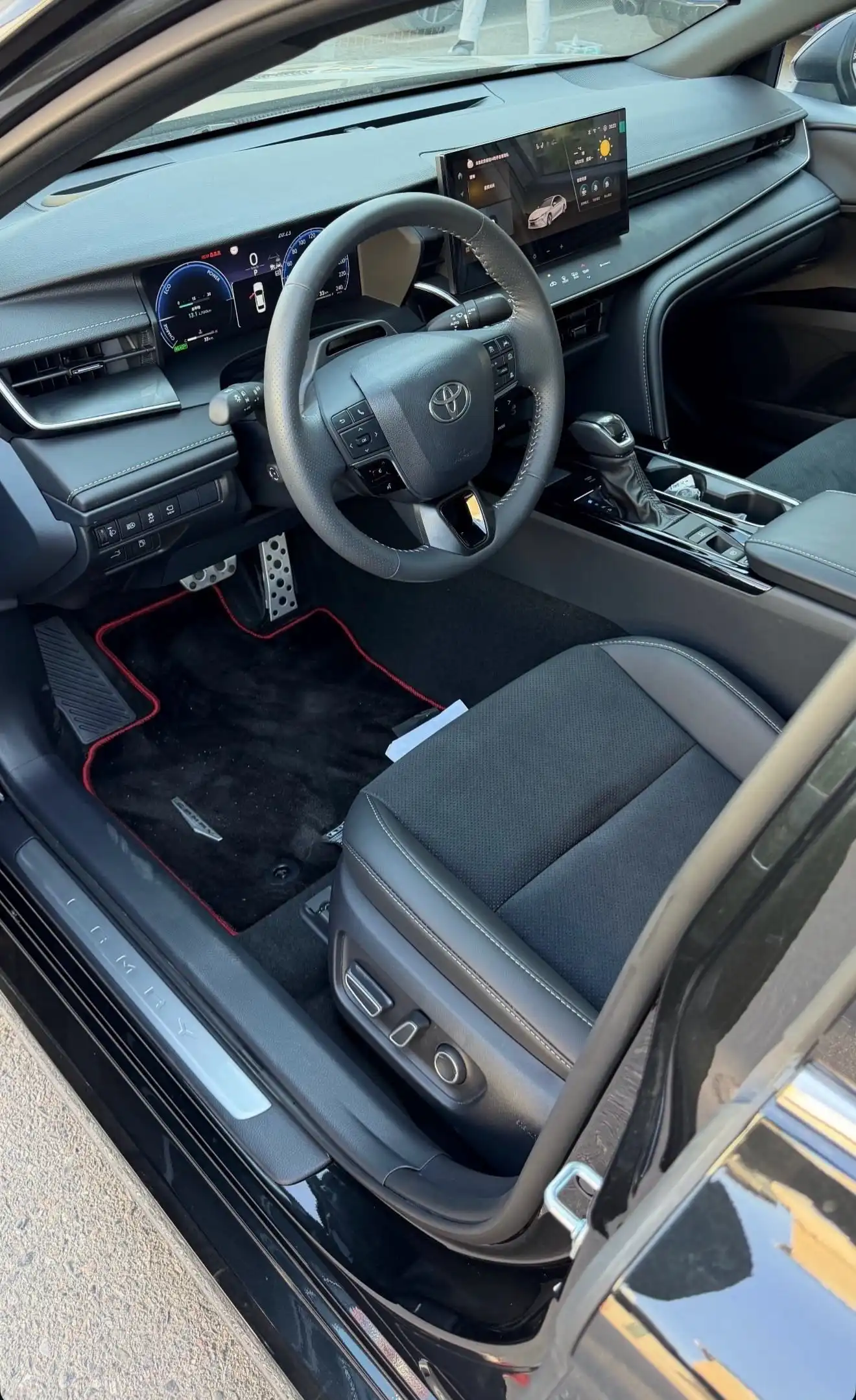 Toyota Camry 2025