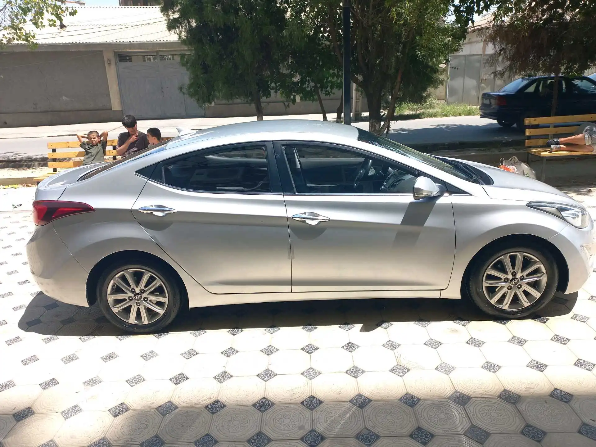 Hyundai Avante 2015