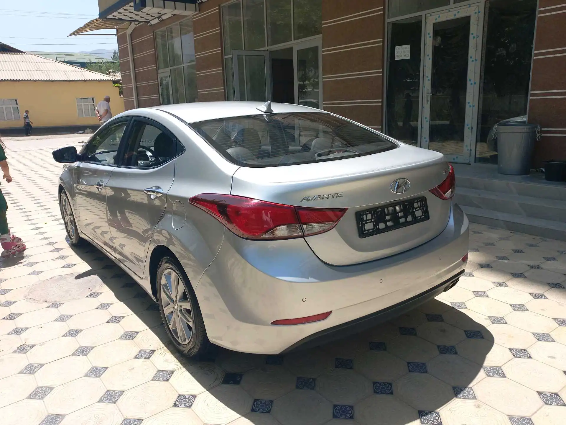Hyundai Avante 2015