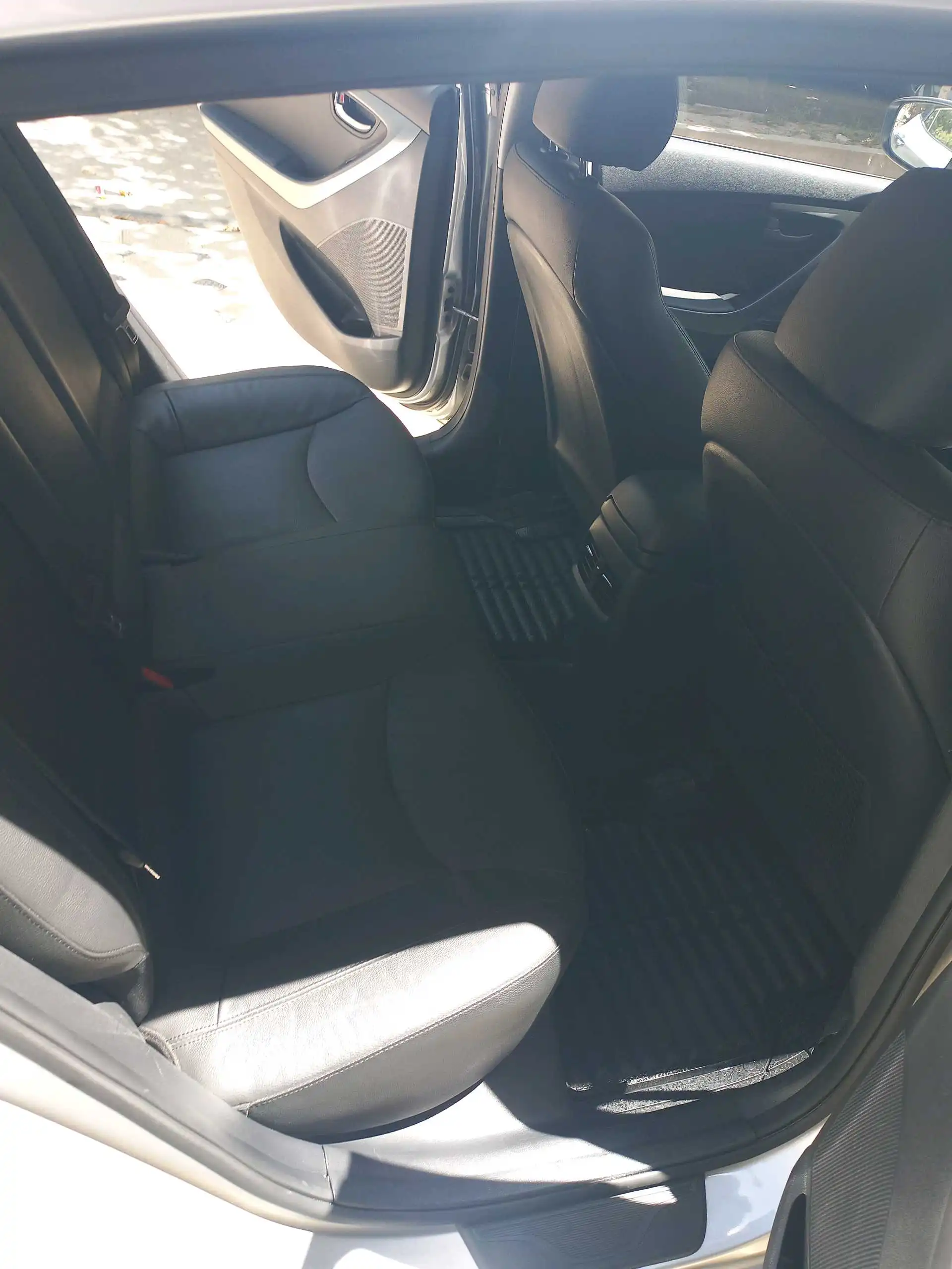 Hyundai Avante 2015