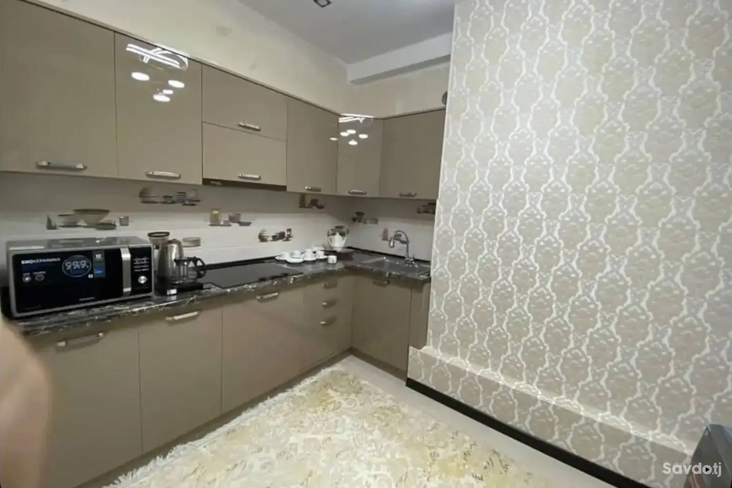 2-комн. квартира, 10 этаж, 76м², Сомони