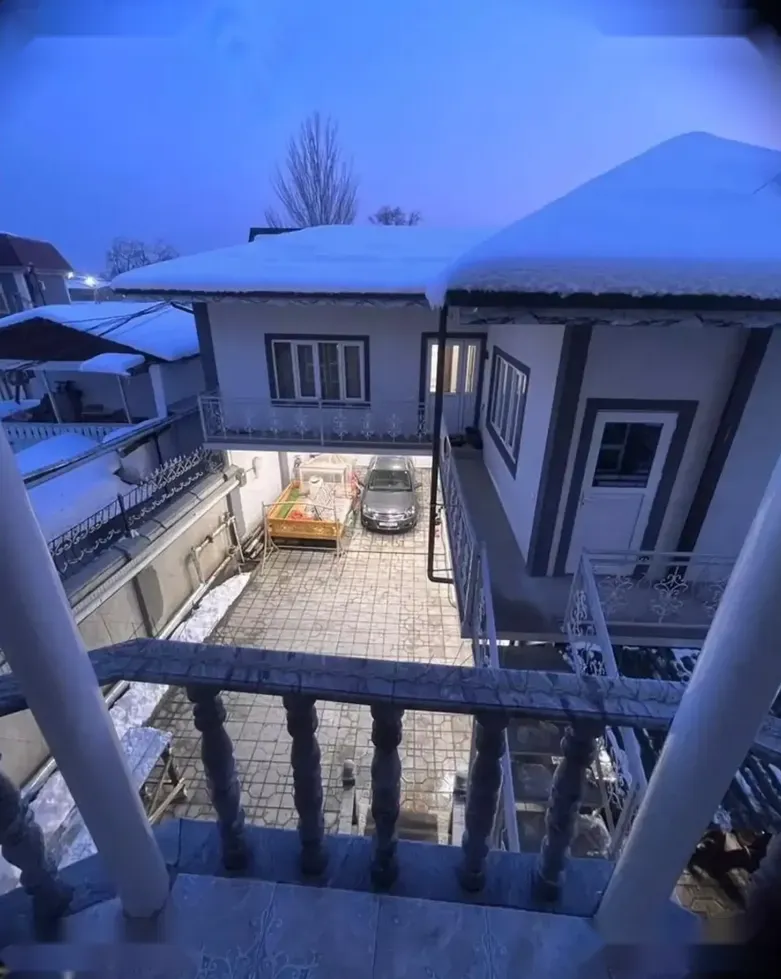 2-этажный, 8 комнатный дом, 430 м², Сомони