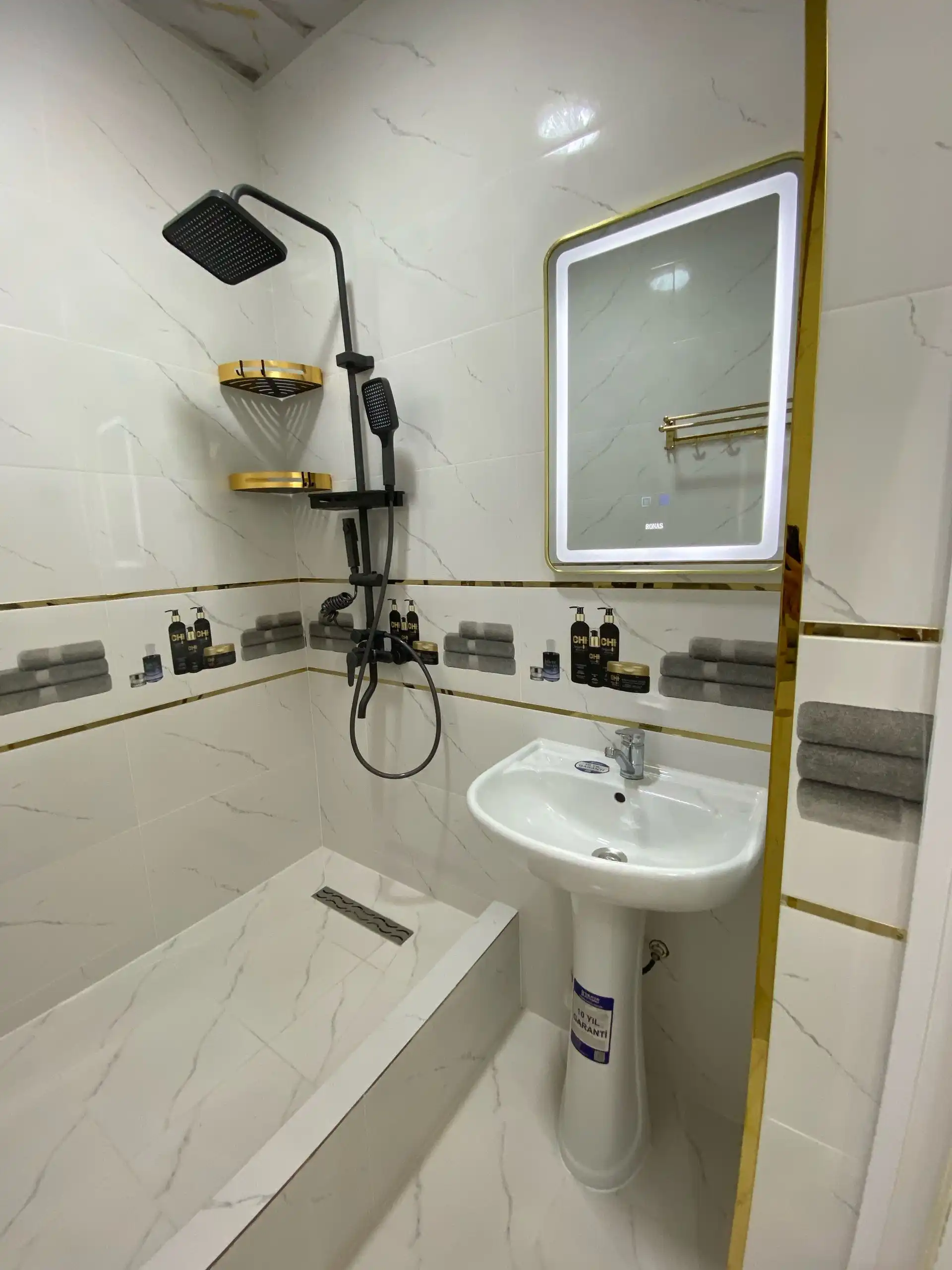 2-к квартира, 12 этаж, 68 м², карбоев