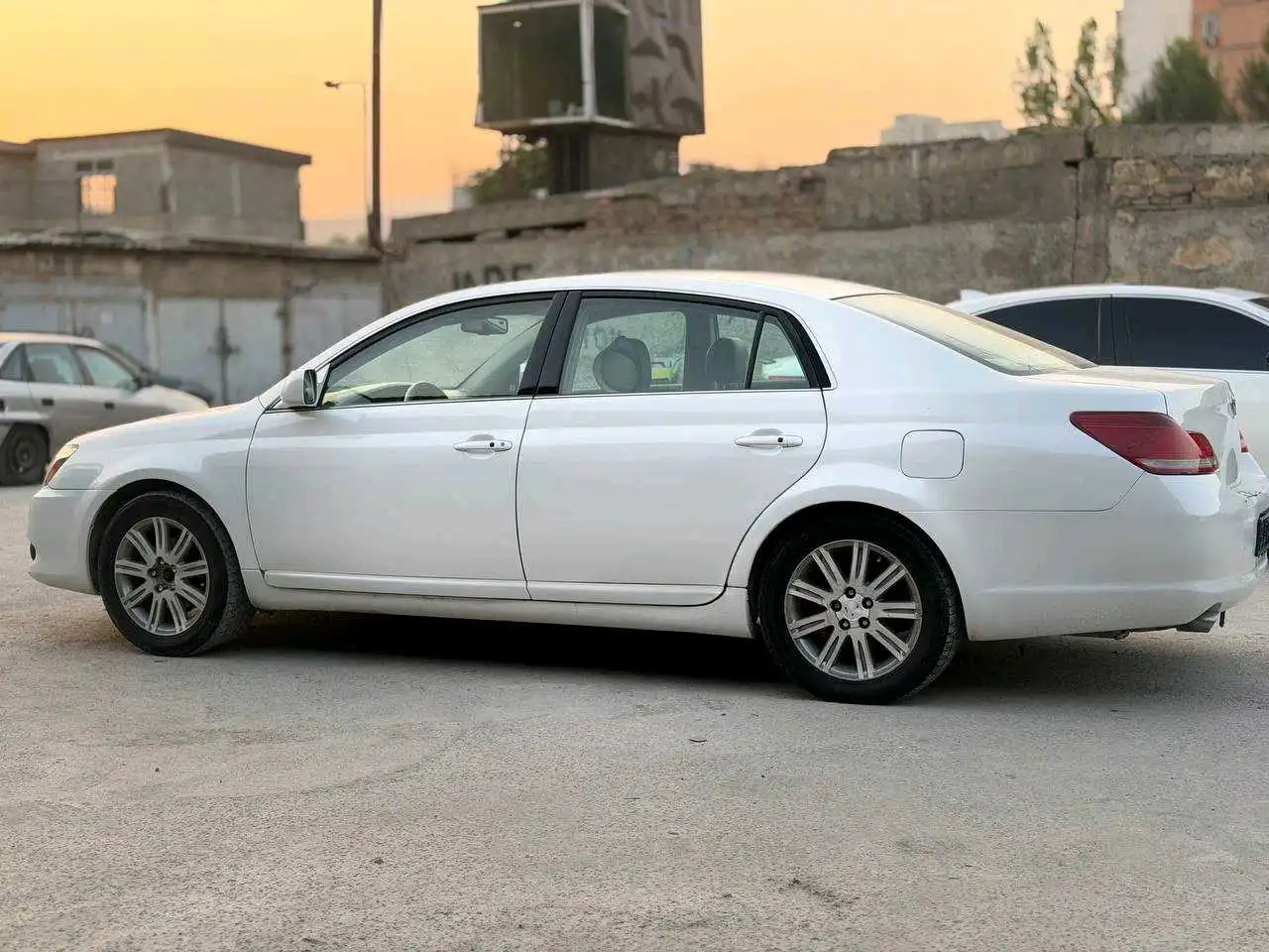 Toyota Avalon 2005