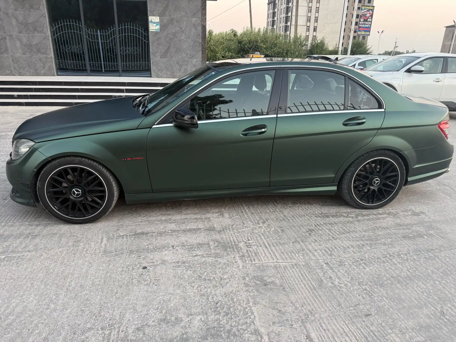 Mercedes-benz C class 2011
