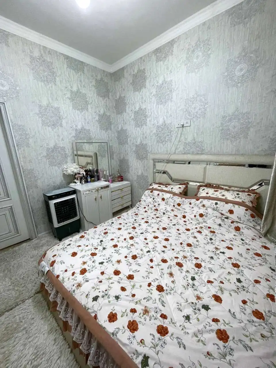 3-к квартира, 4 этаж, 100 м², И Сомони