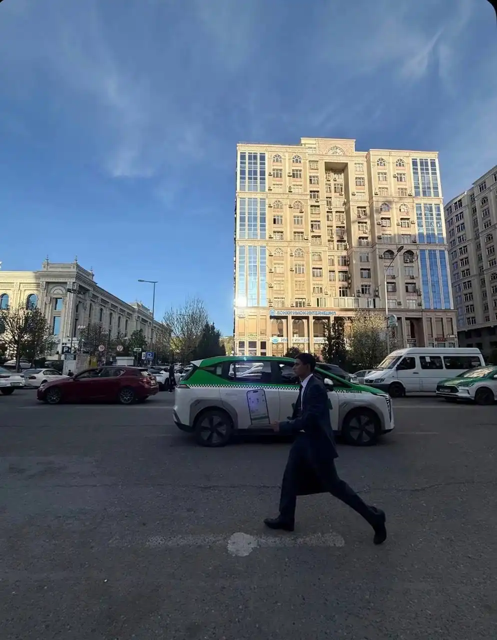 3-к квартира, 8 этаж, 87 м², Мехргон