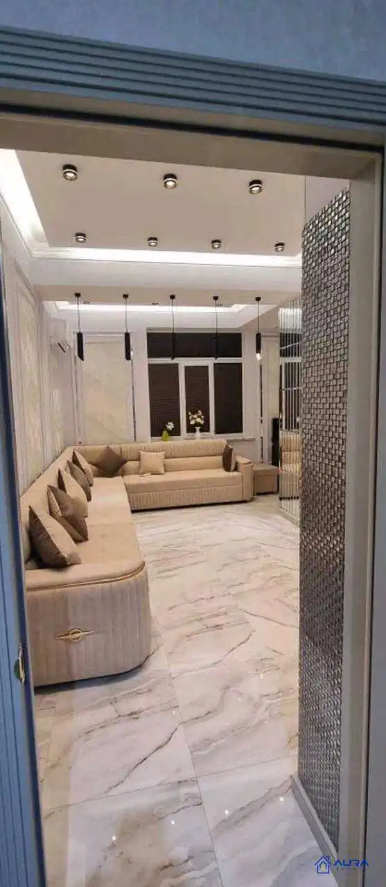 3-к квартира, 5 этаж, 110 м², Фирдавси