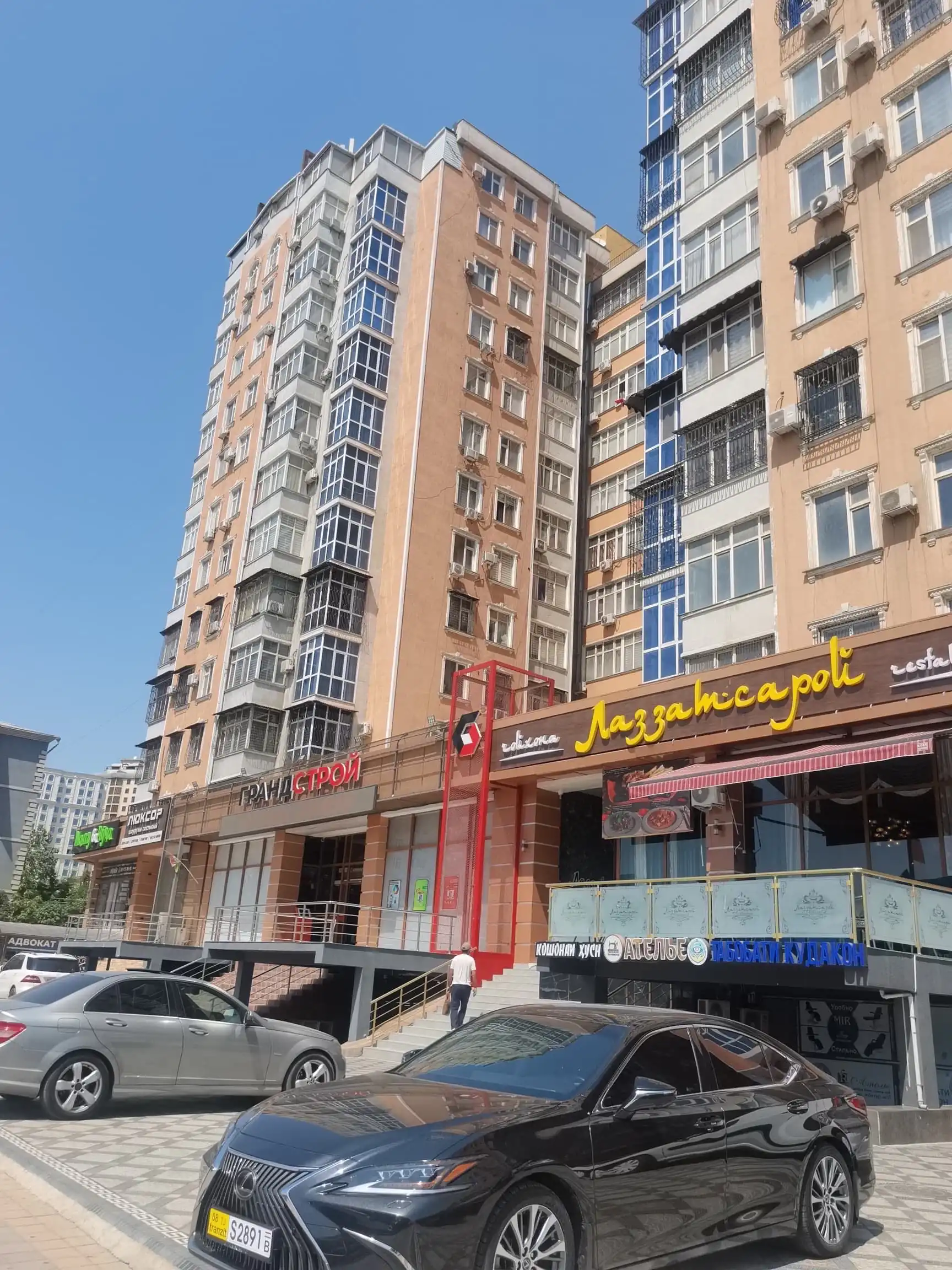2-к квартира, 3 этаж, 84 м², кучай ғаффор Валоматзода