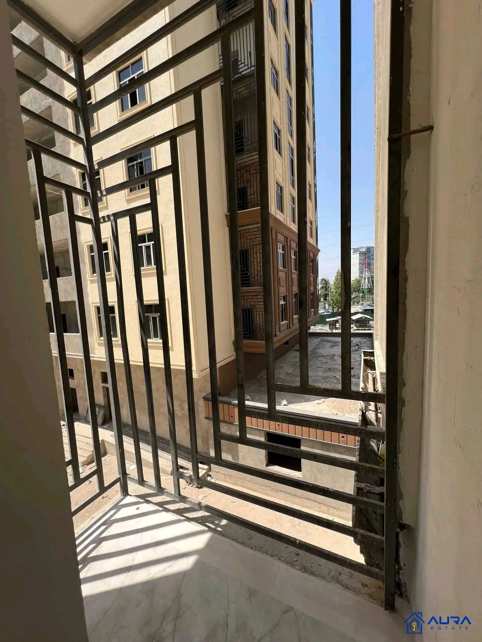 3-к квартира, 3 этаж, 100 м², Фирдавси