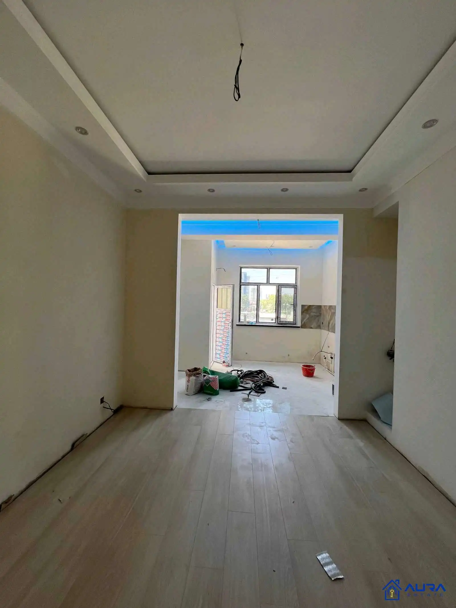 3-к квартира, 3 этаж, 100 м², Фирдавси