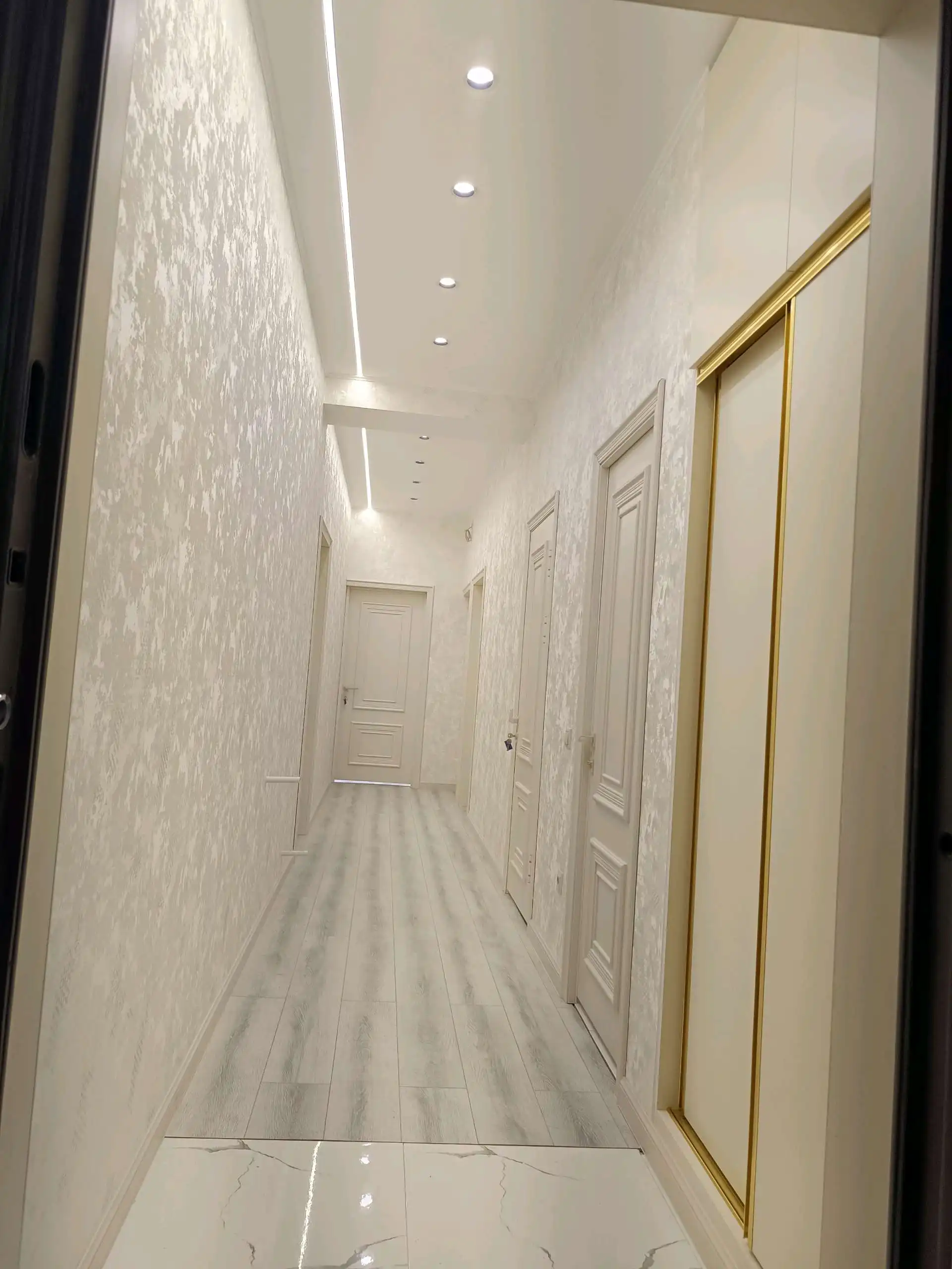 3-к квартира, 15 этаж, 68 м², н.Сино автовокзал 83 мкр