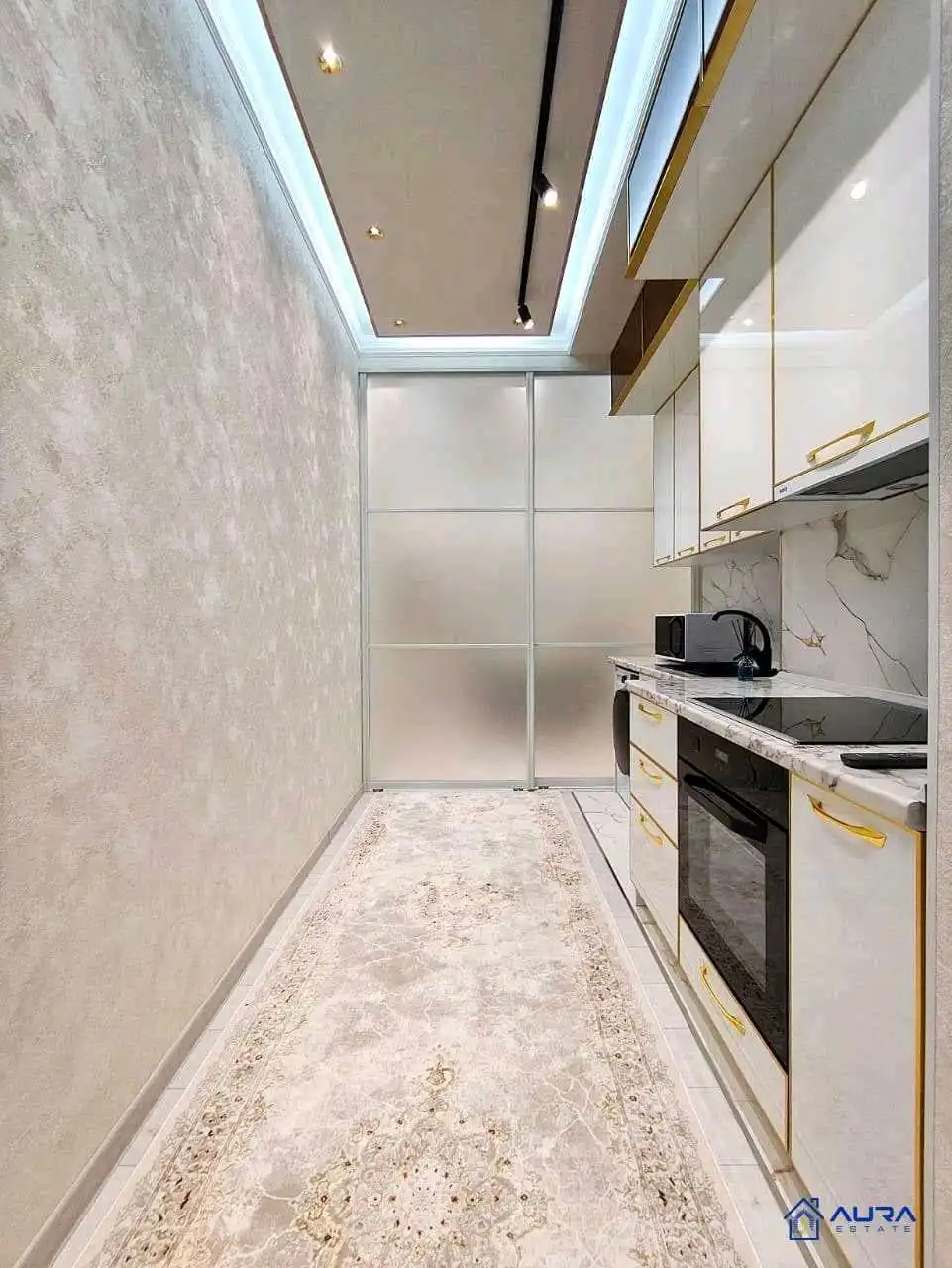 3-к квартира, 2 этаж, 117 м², Сино