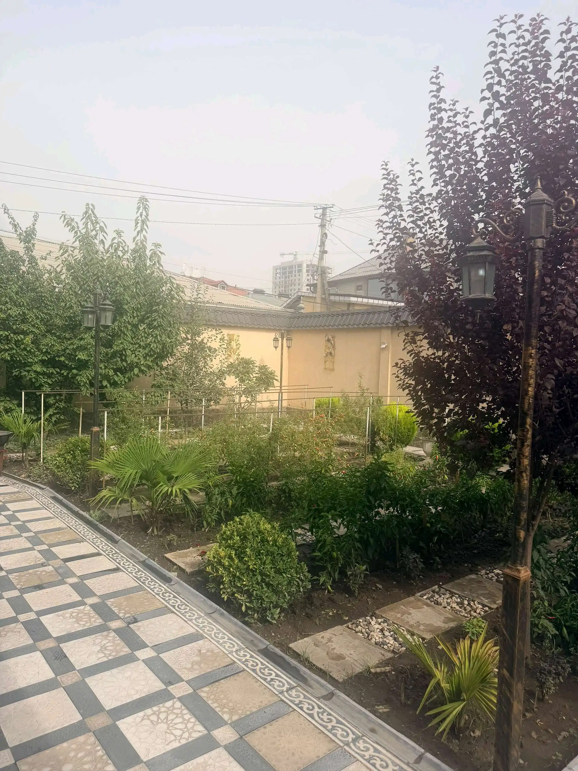 3 этажный, 10-комн. дом, 440 м², 6 соток, фирдавси