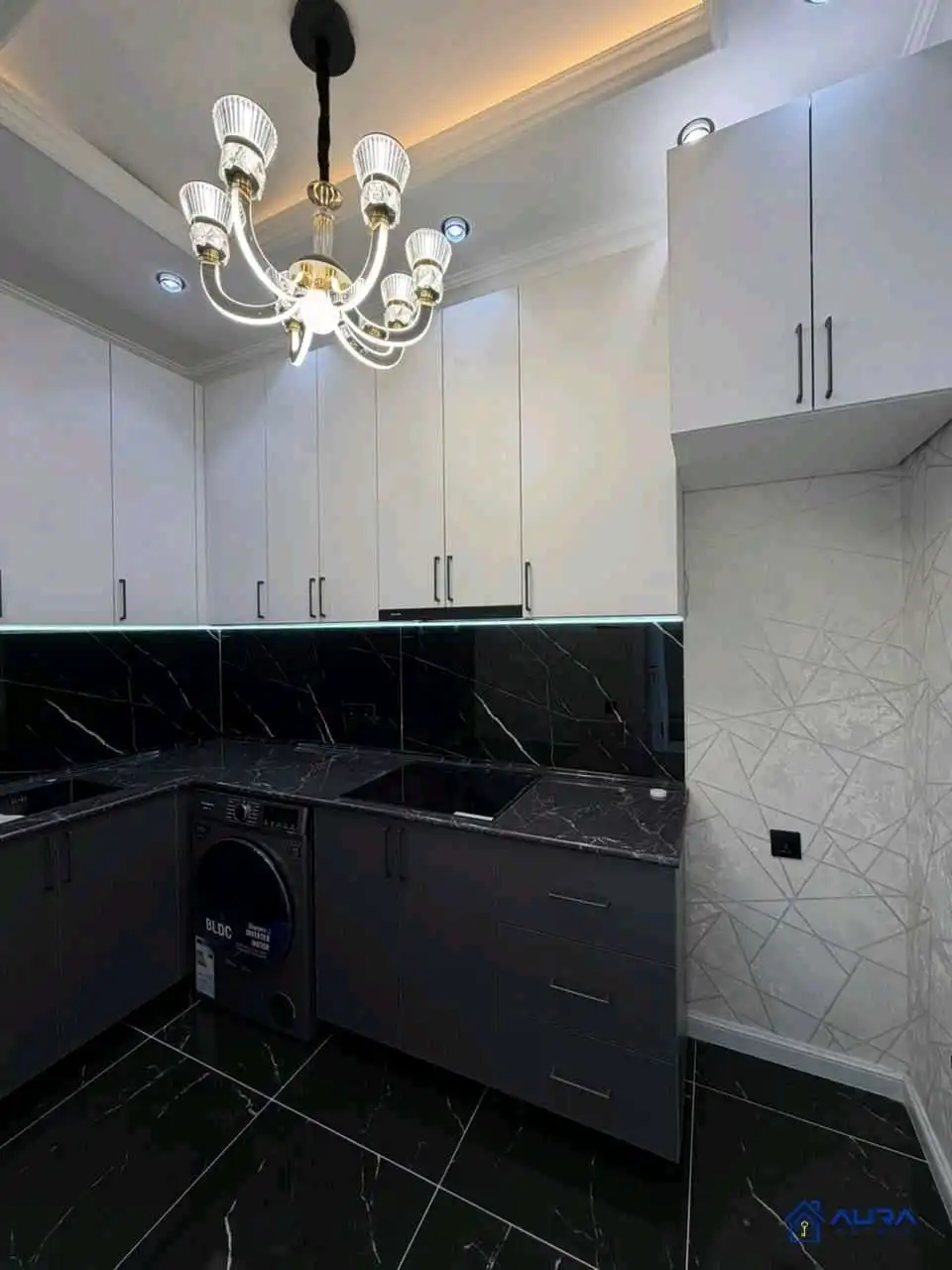 2-к квартира, 9 этаж, 65 м², Сино
