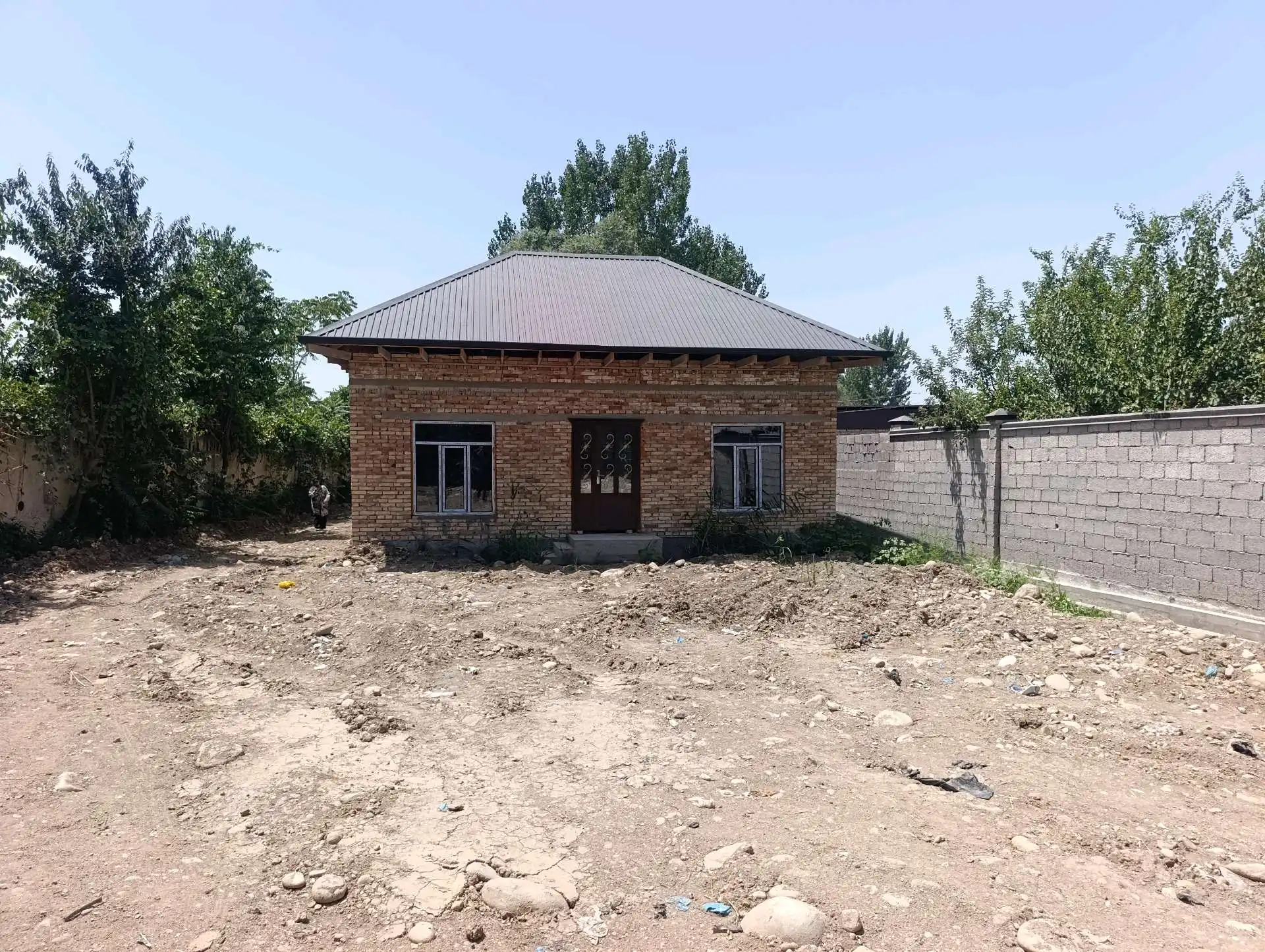 1 этажный, 2-комн. дом, 100 м², 7 соток, тоджик золота
