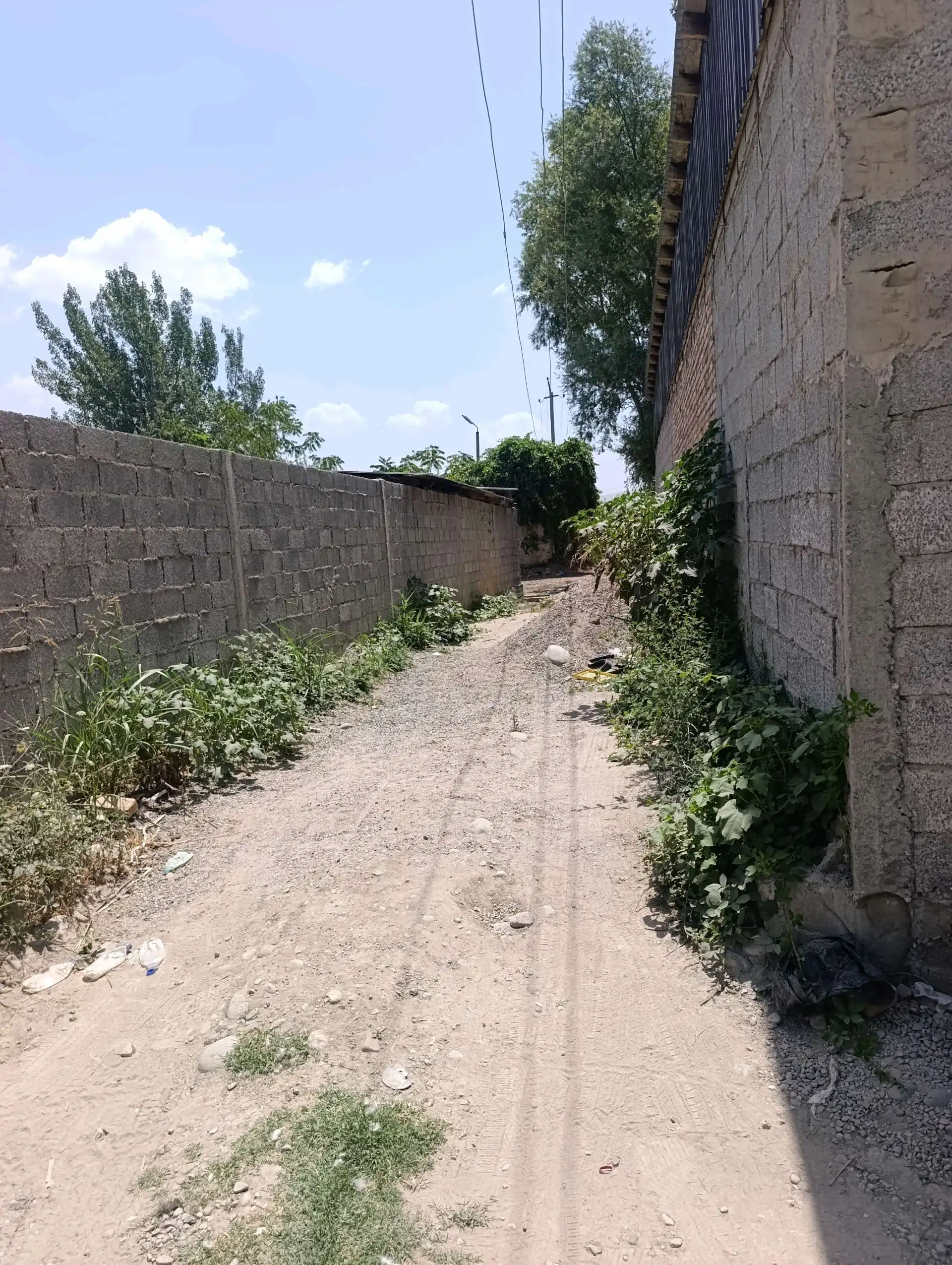 1 этажный, 2-комн. дом, 100 м², 7 соток, тоджик золота