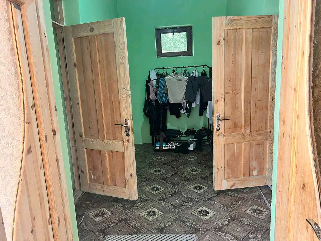 1 этажный, 9-комн. дом, 11 м², 1070 соток, Жамоати Куруш Дехаи Хаштияк жойгир аст срочно фурухта мешавад