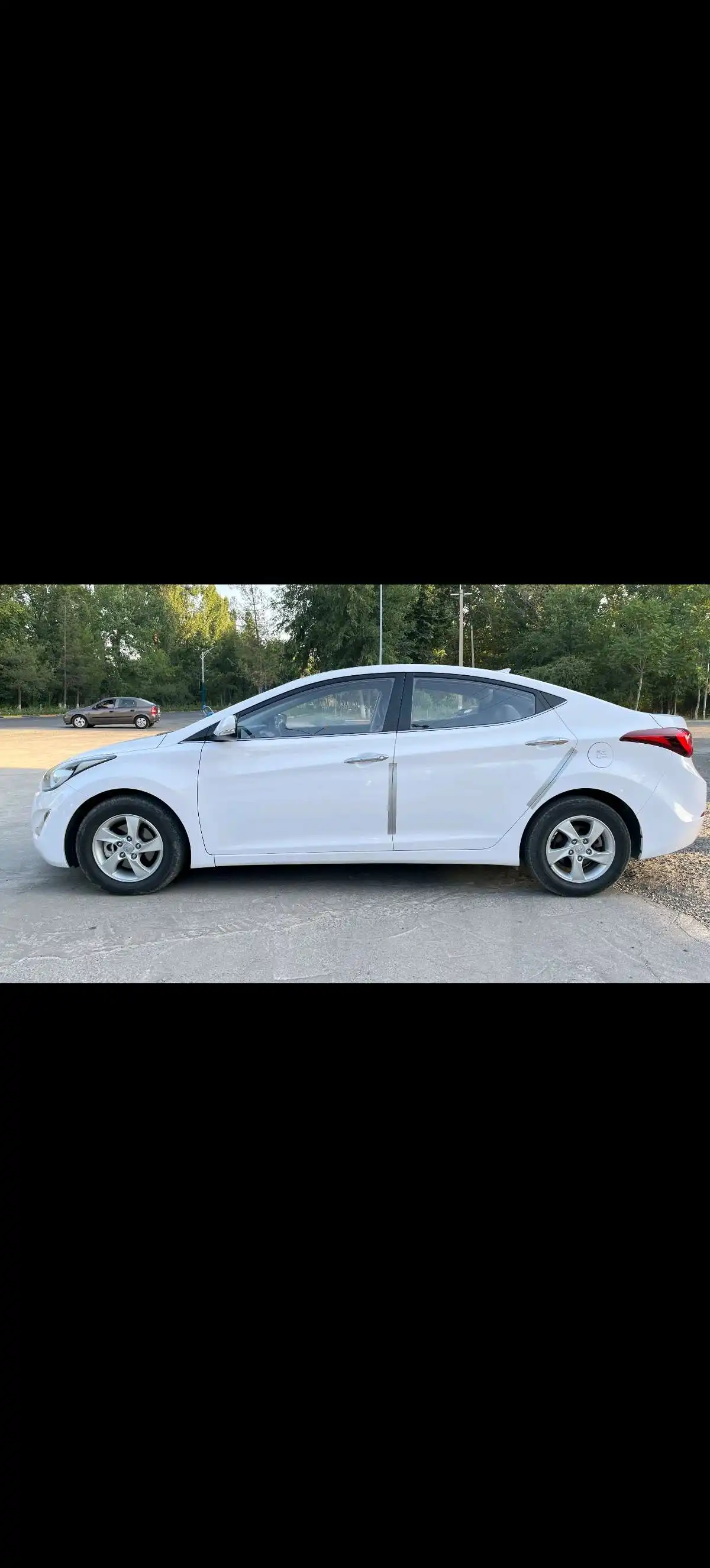 Hyundai Avante 2015 — фото 3