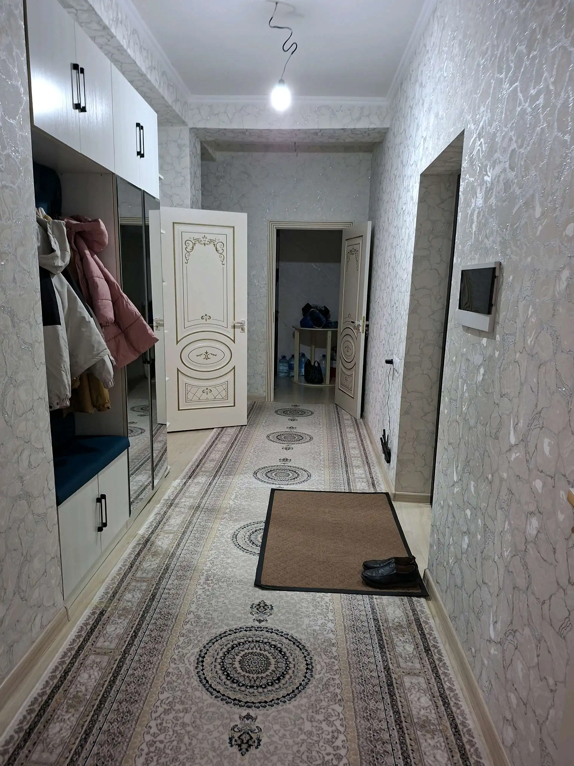 3-к квартира, 18 этаж, 82 м², Фирдавси