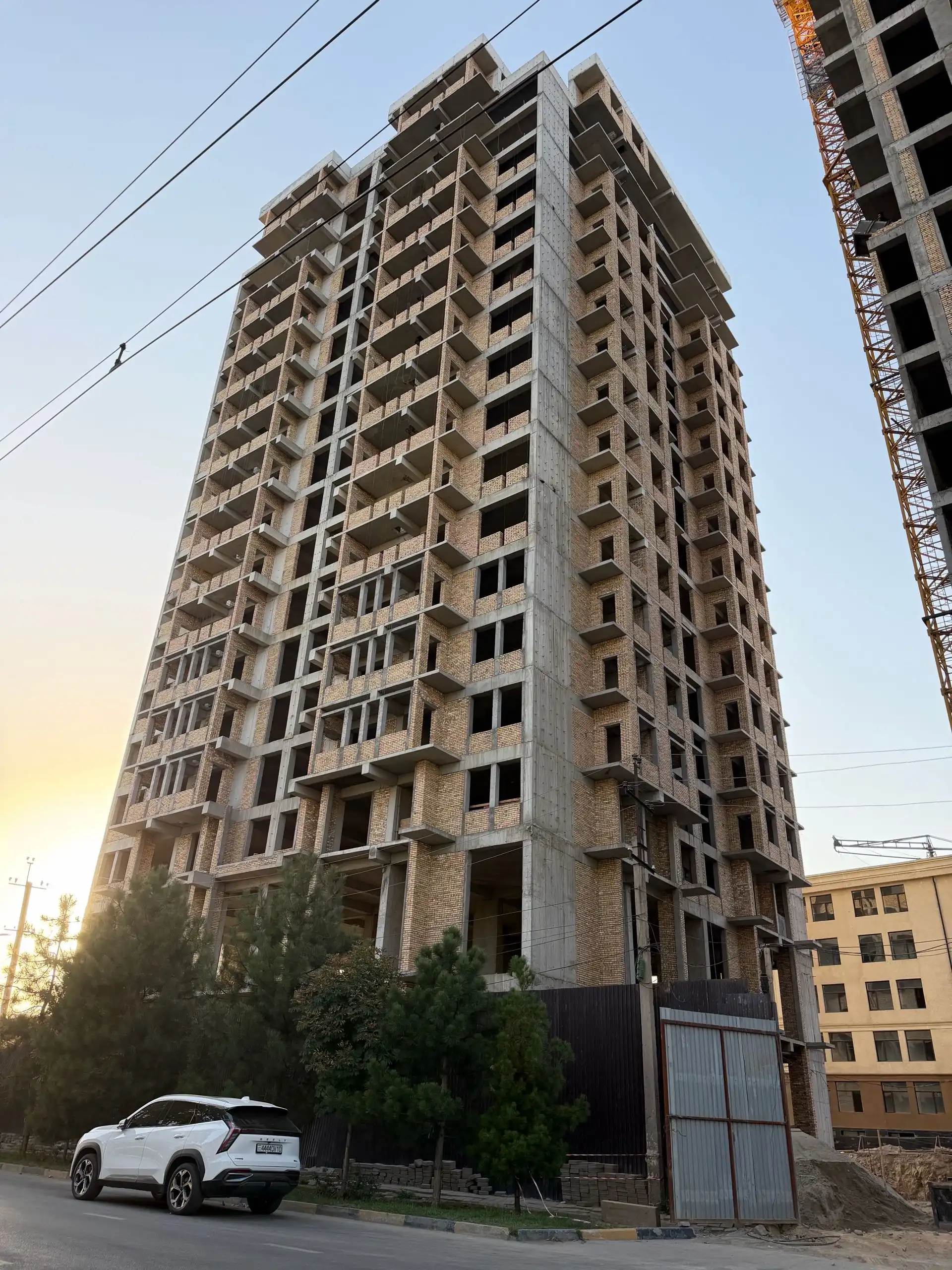 1-к квартира, 12 этаж, 56 м², Шохмансур