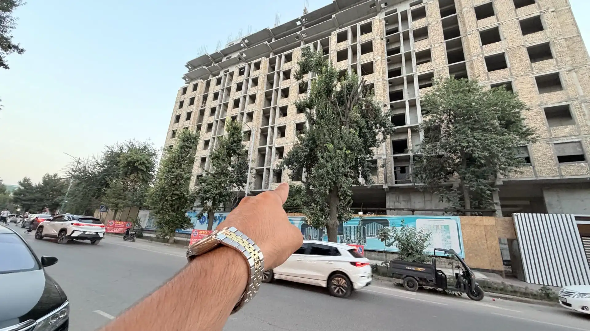 4-к квартира, 1 этаж, 102 м², шахри бохтар