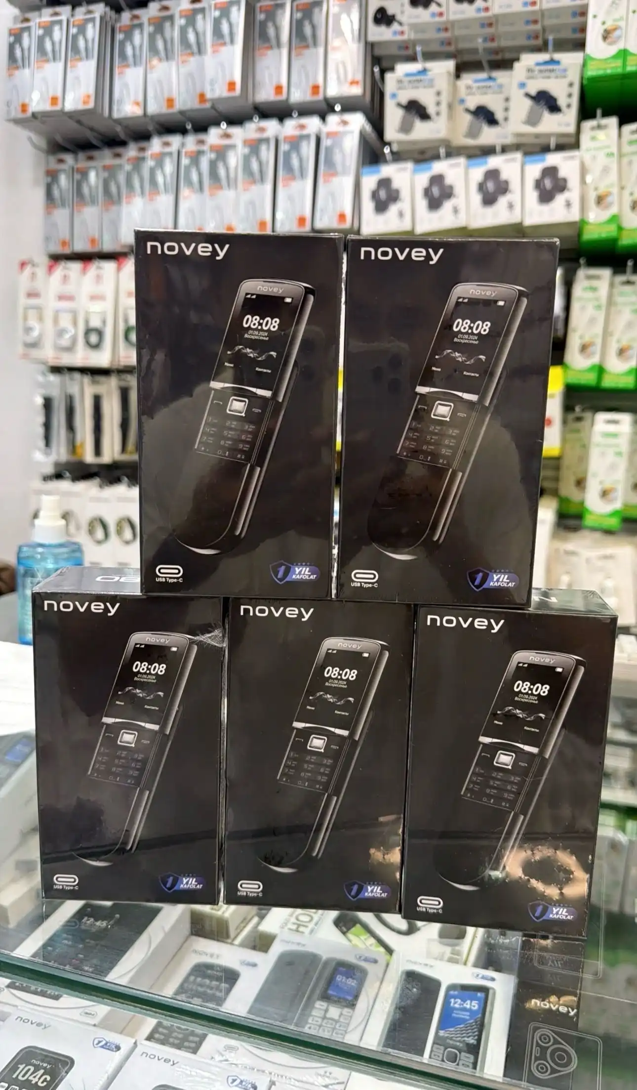 Novey 8800 16 gb