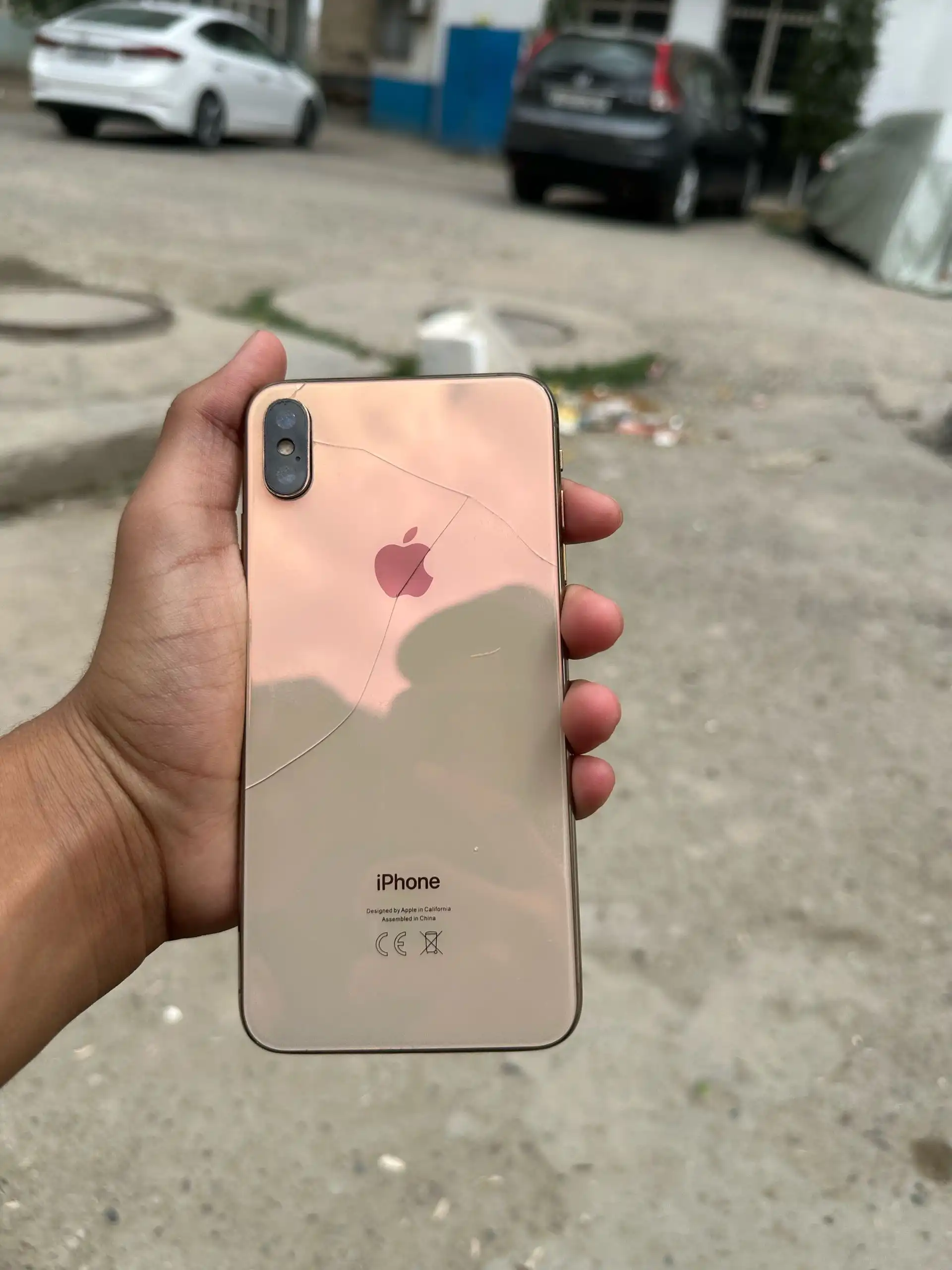 Apple Xs max 64gb Batare 90aliw fays kor namekna tamom  64 gb