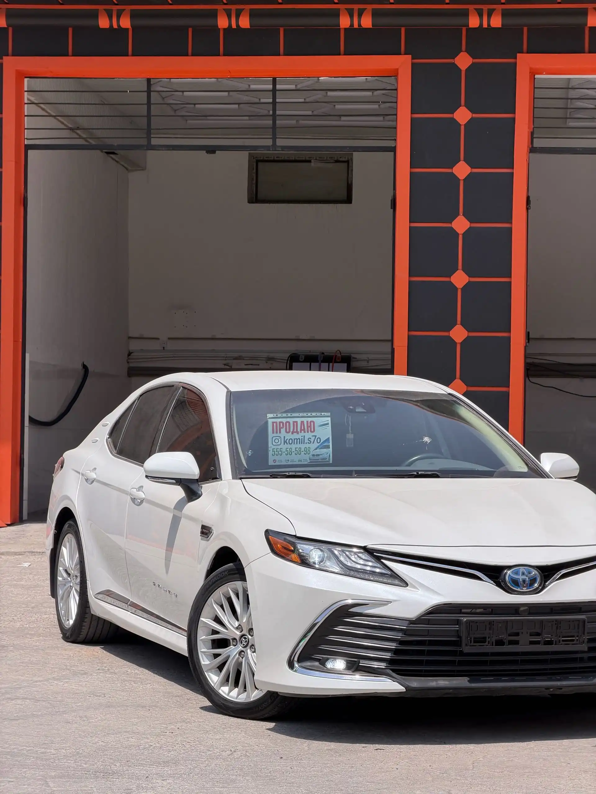Toyota Camry 2019 — фото 4
