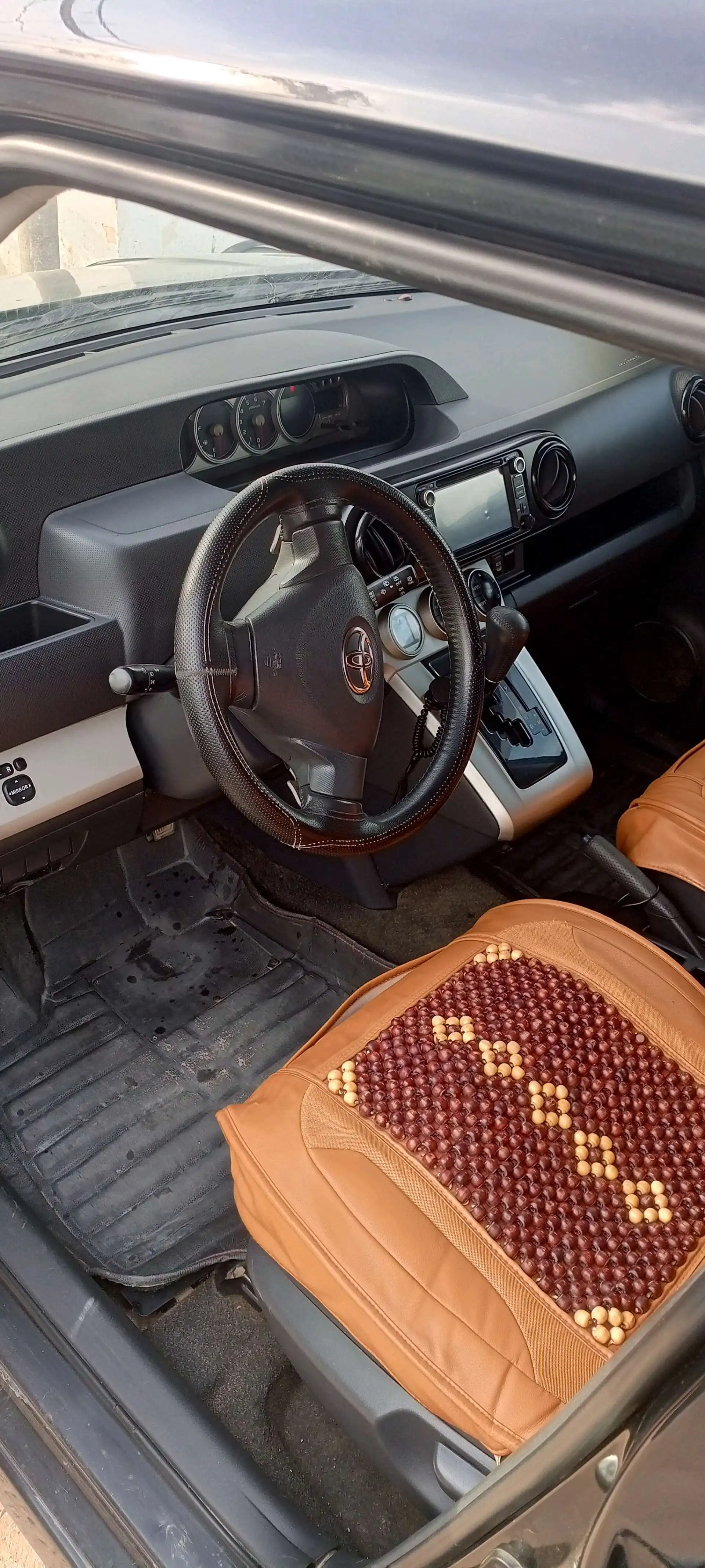 Toyota Rumion 2010