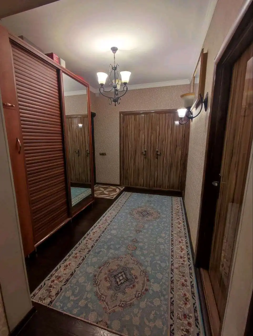 3-к квартира, 5 этаж, 90 м², 61мкр Фирдавси Пеши мантухона