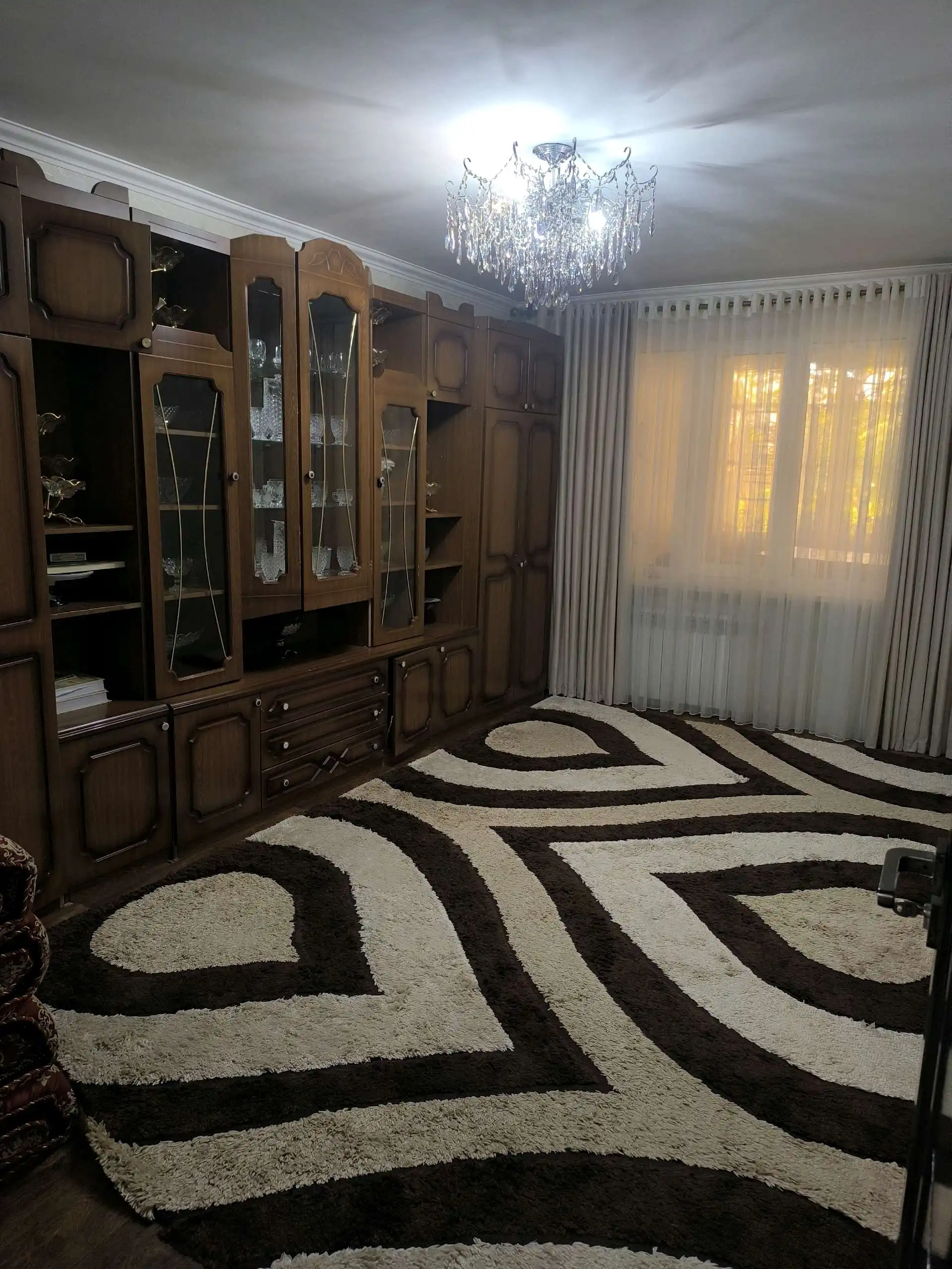 3-к квартира, 5 этаж, 54 м², Сино