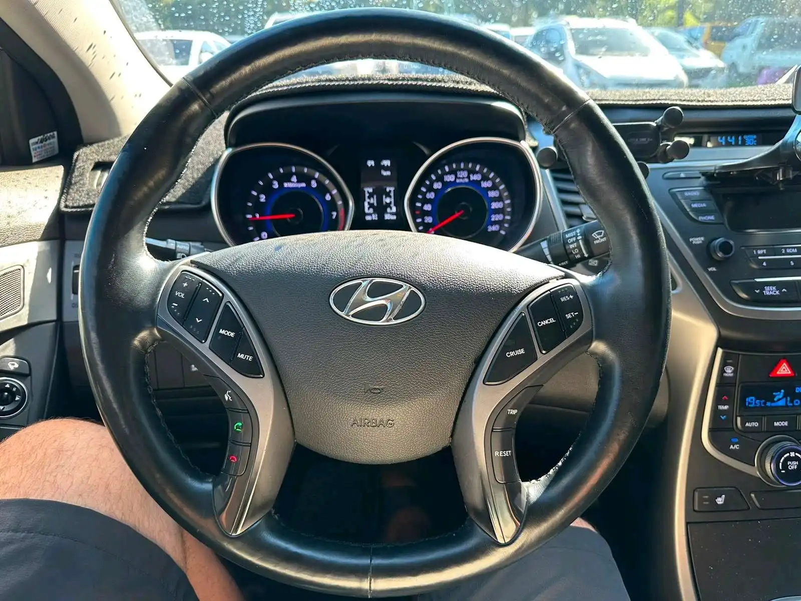 Hyundai Avante 2014
