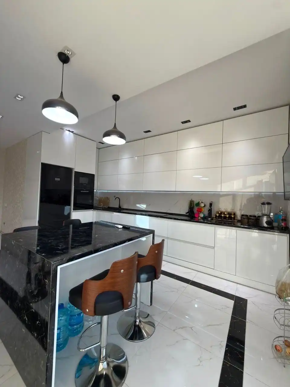 3-к квартира, 8 этаж, 127 м², опера балеи